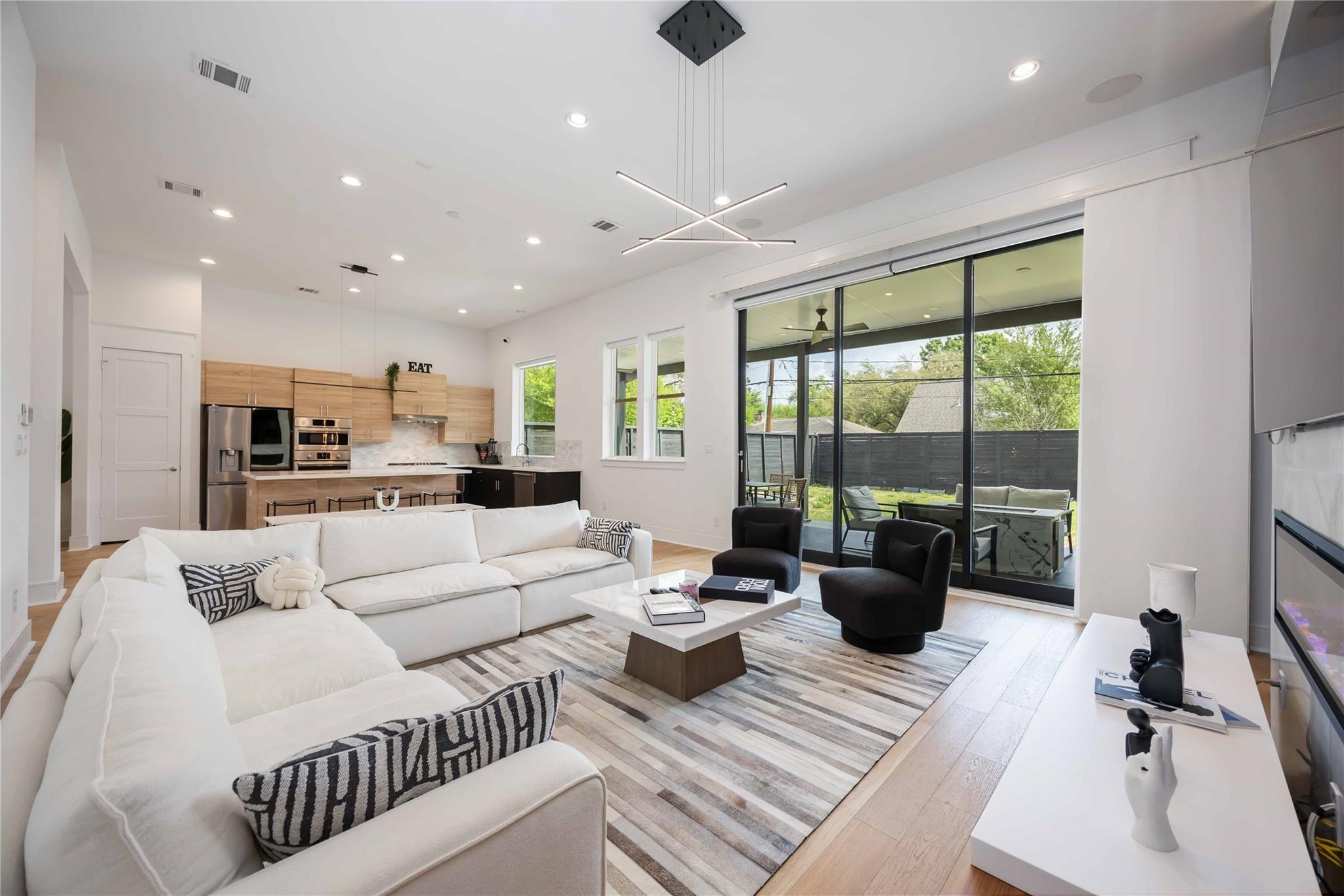 3406 Asher Landing Ln