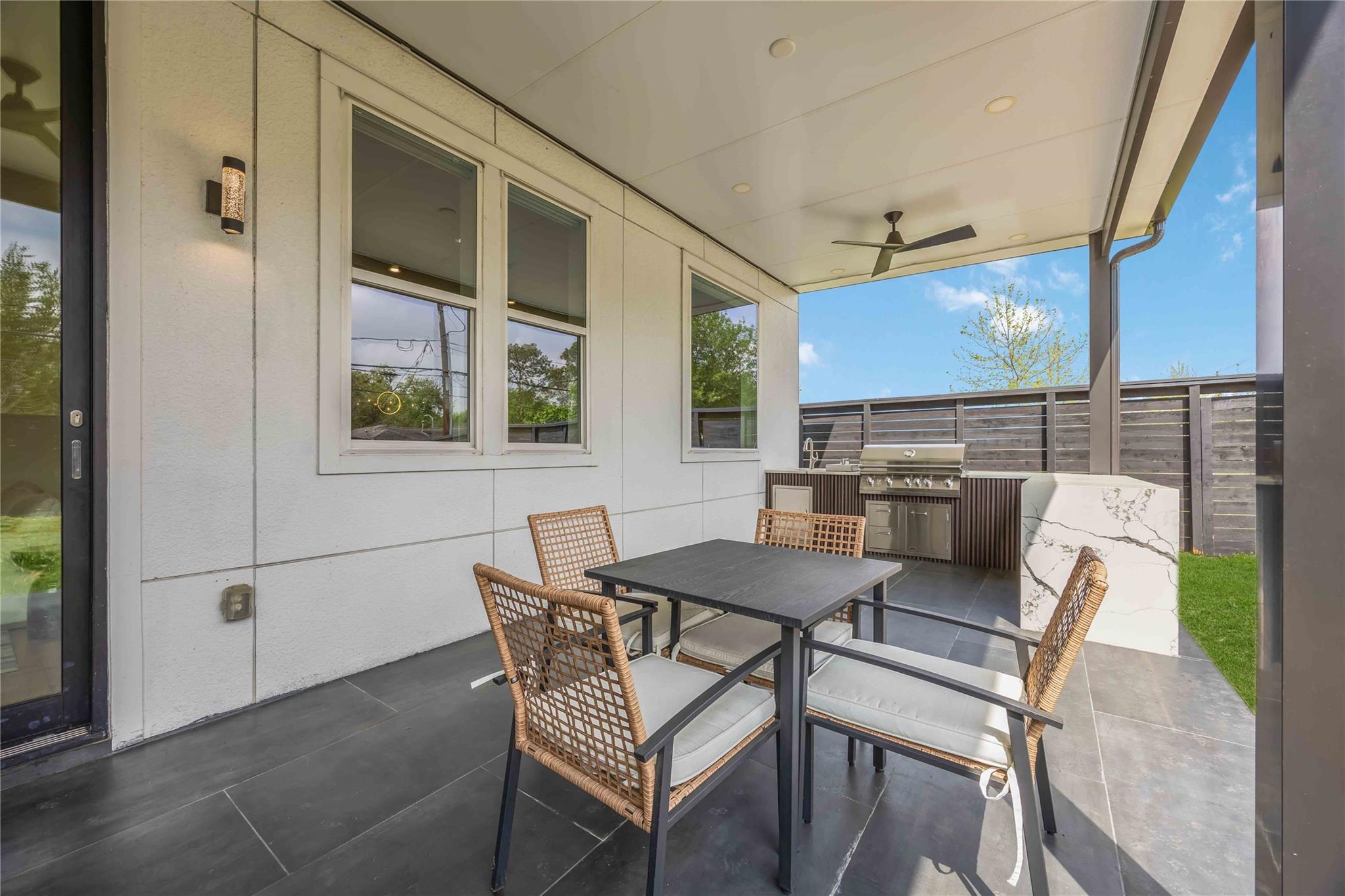 3406 Asher Landing Ln