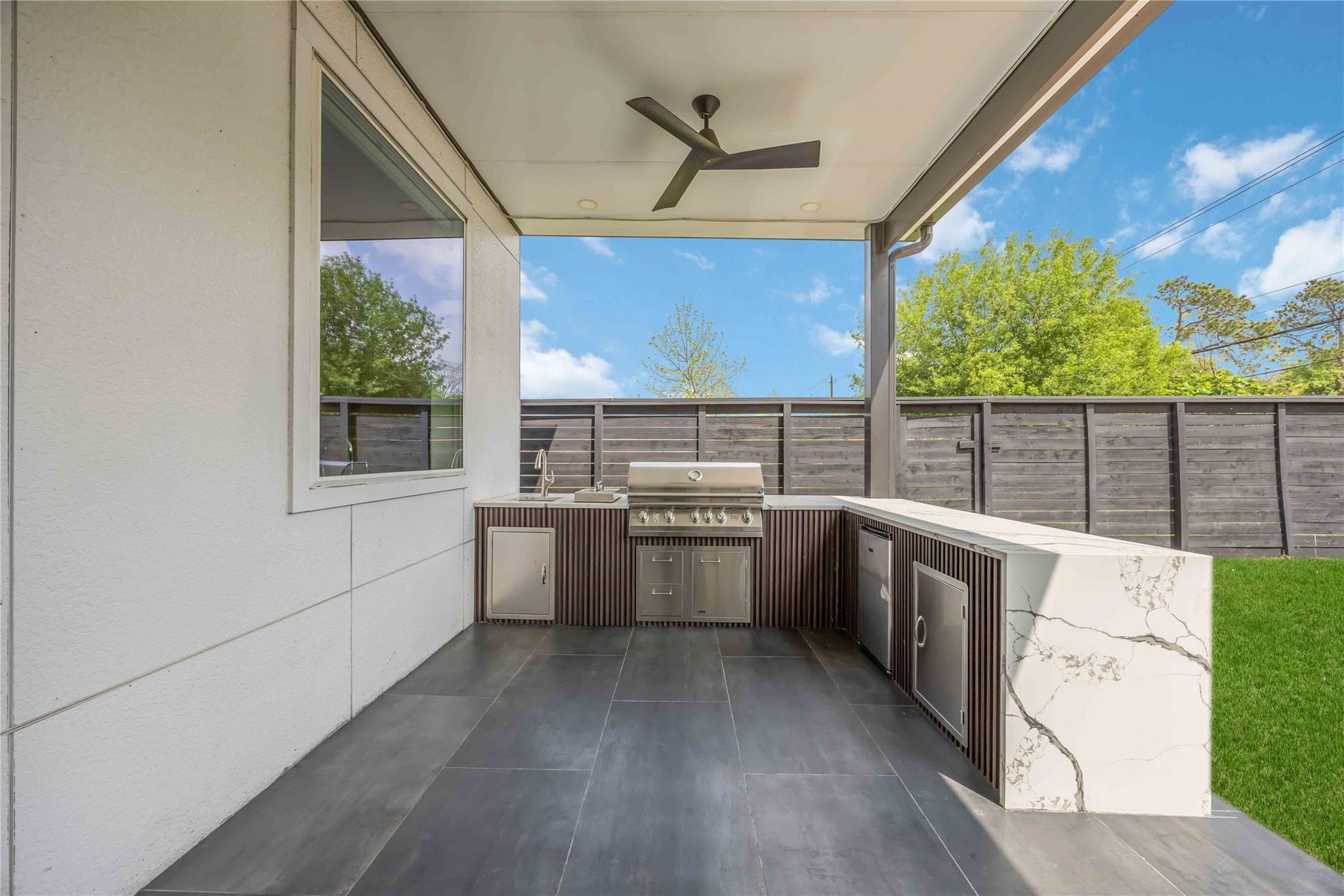 3406 Asher Landing Ln