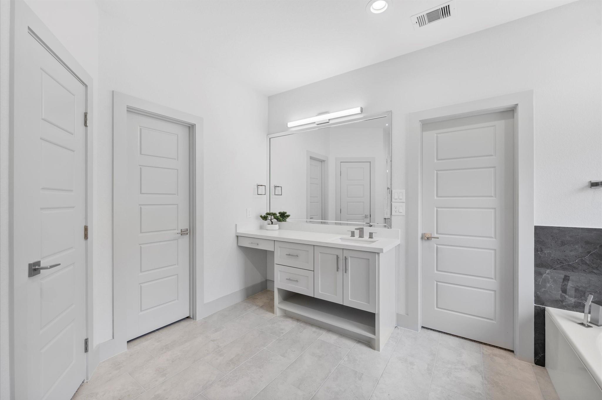 79 Road 6606, Dayton