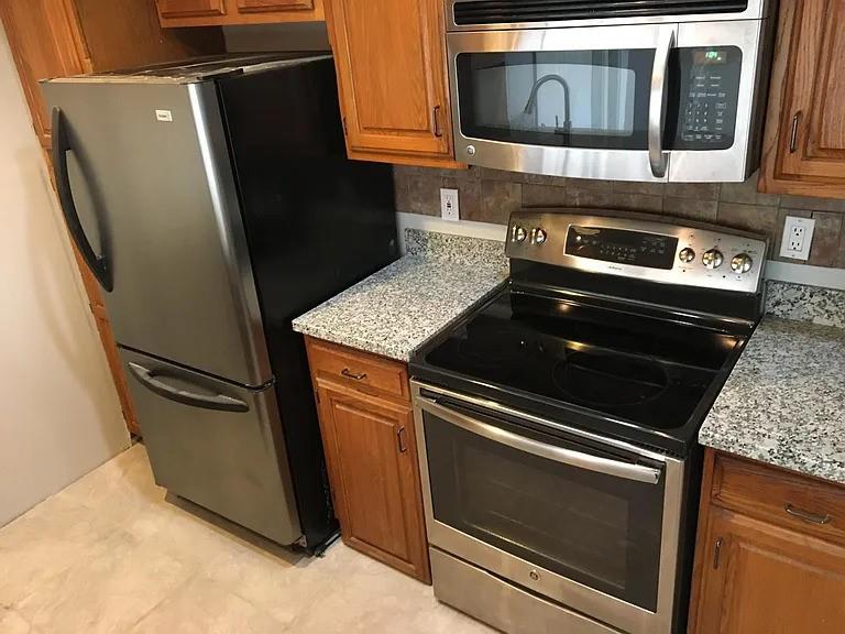 2830 S Bartell Drive # 27