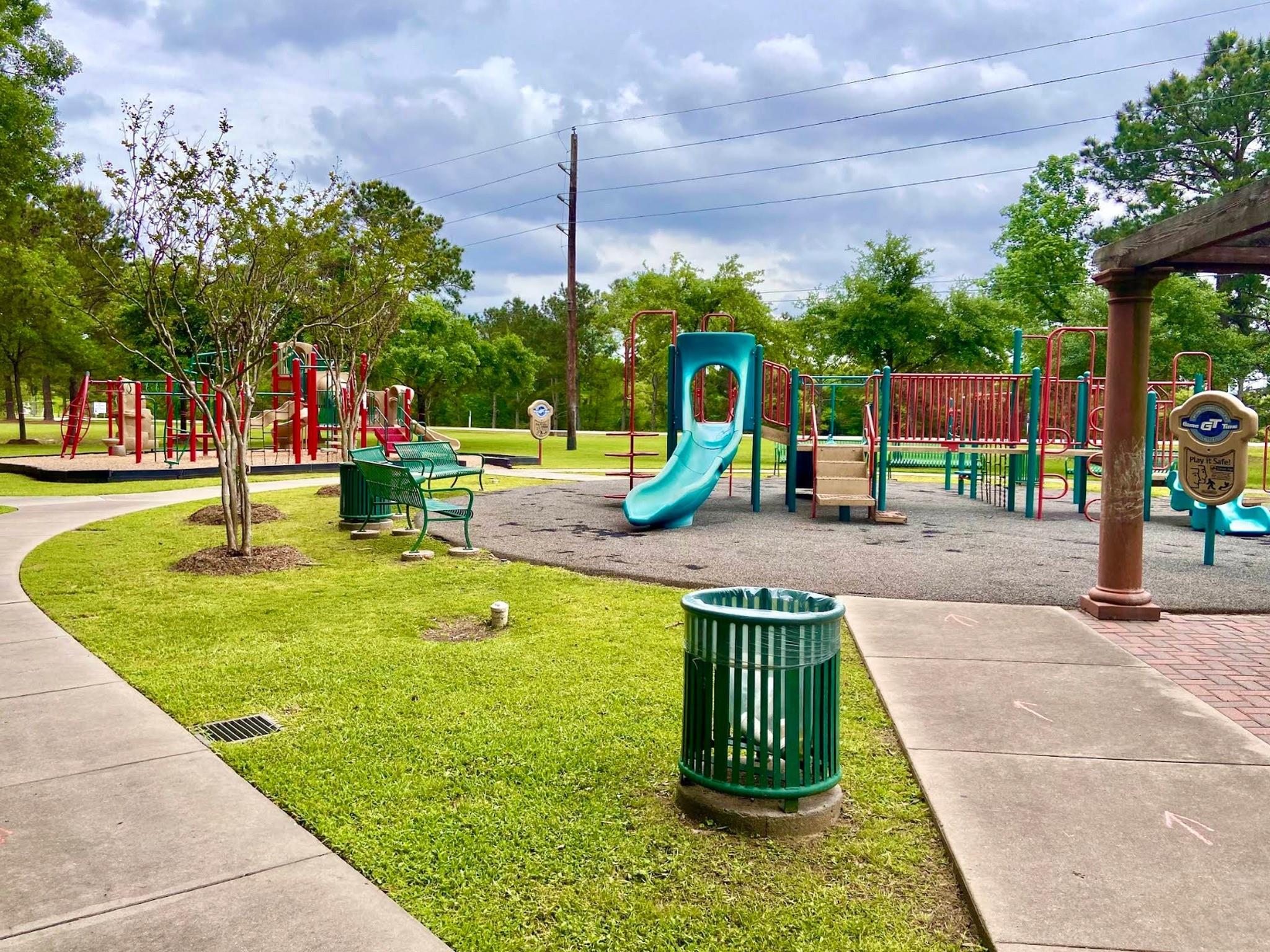 24223 Pinecreek Point