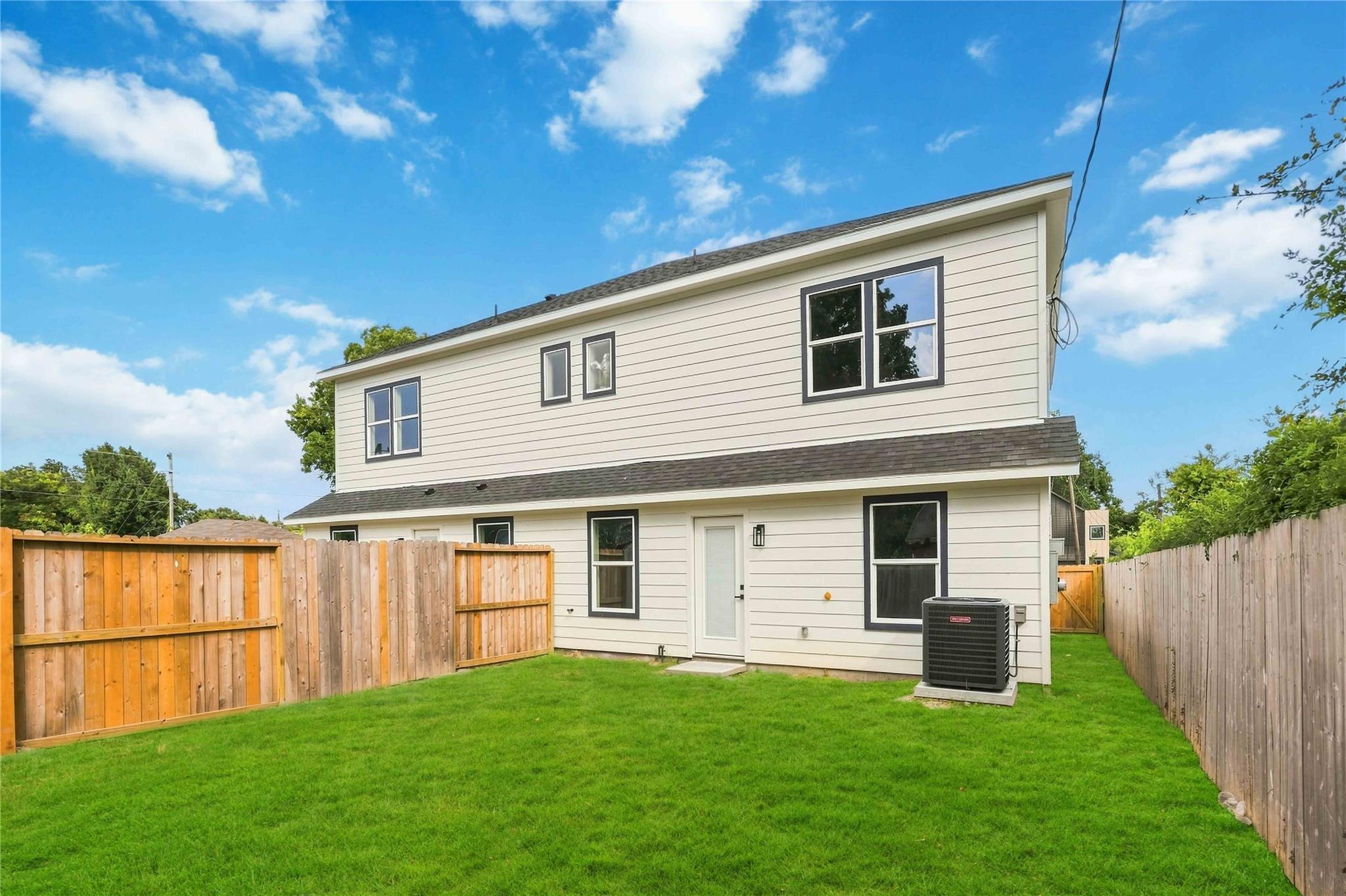902 Ringold Street Unit: A/B