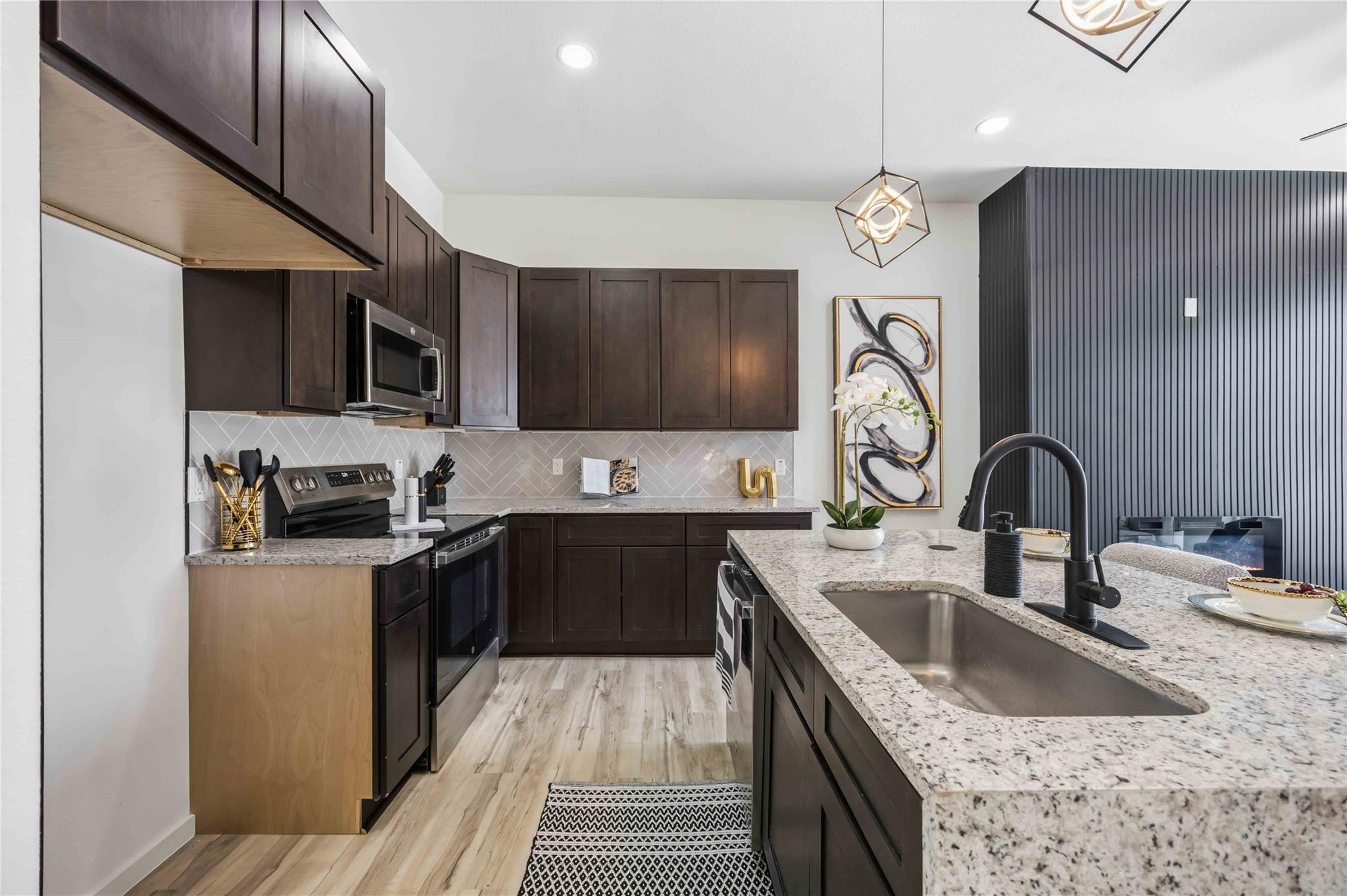 902 Ringold Street Unit: A/B
