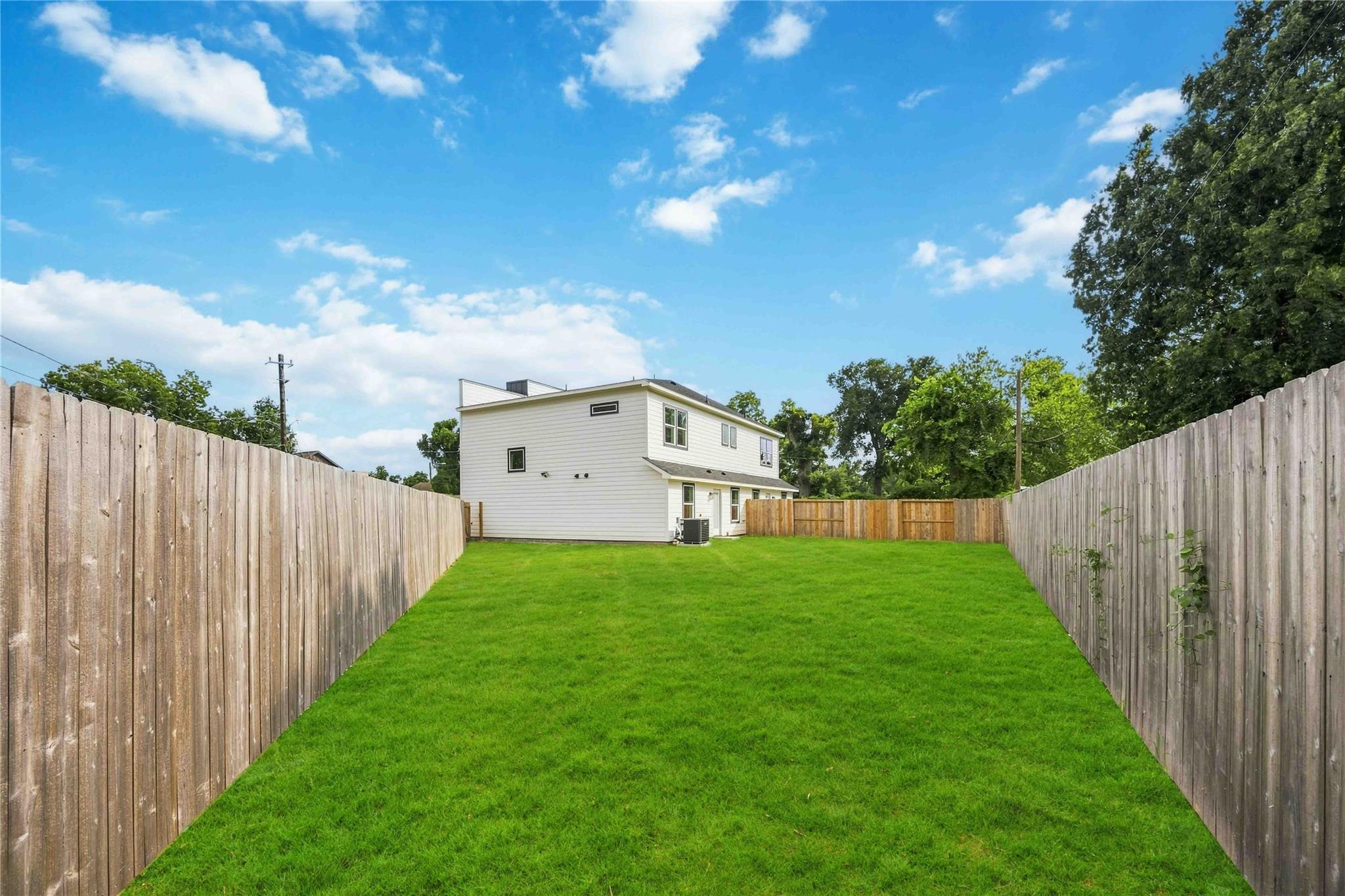 902 Ringold Street Unit: A/B