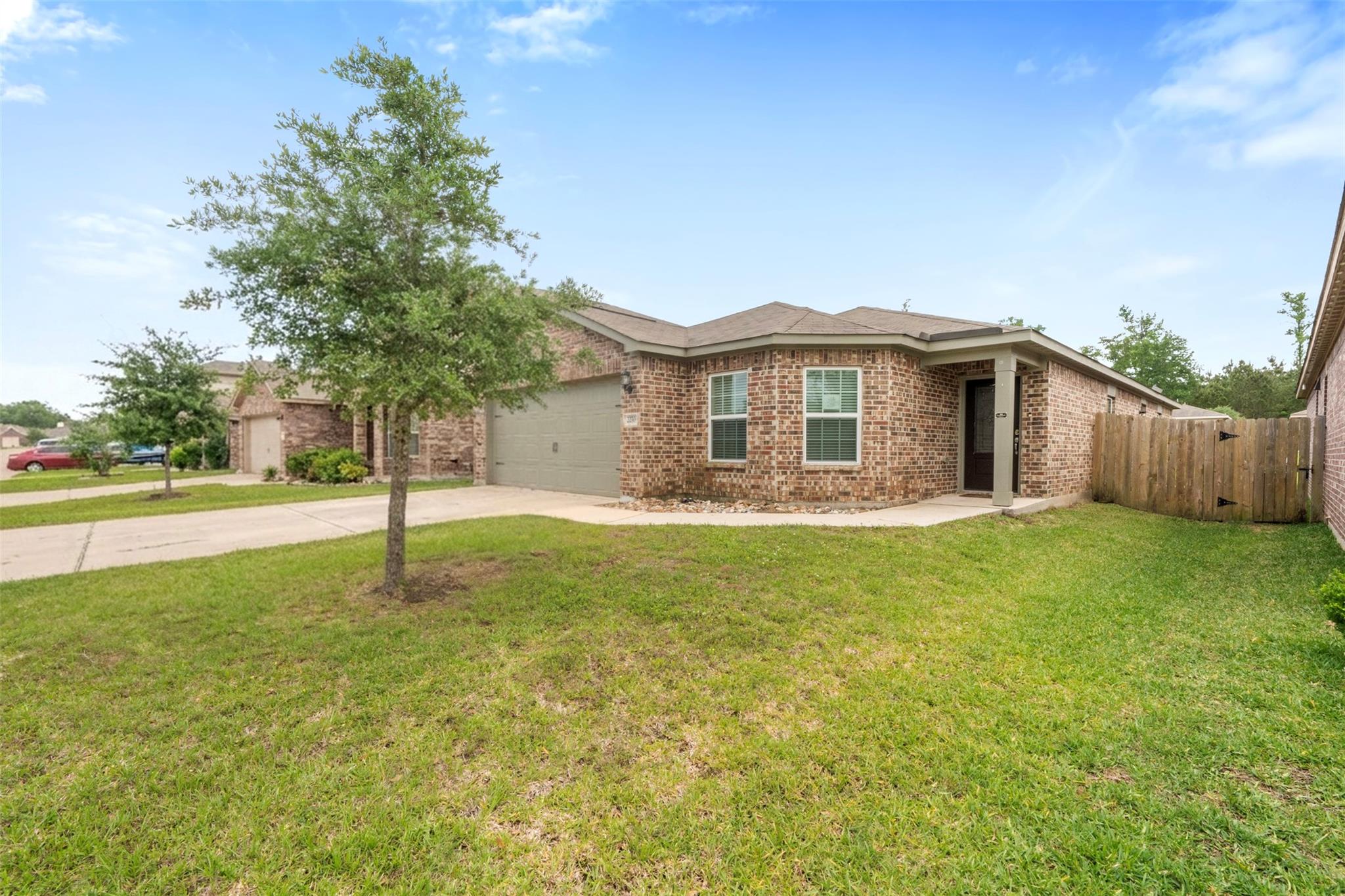 22703 Steel Blue Jaybird Dr