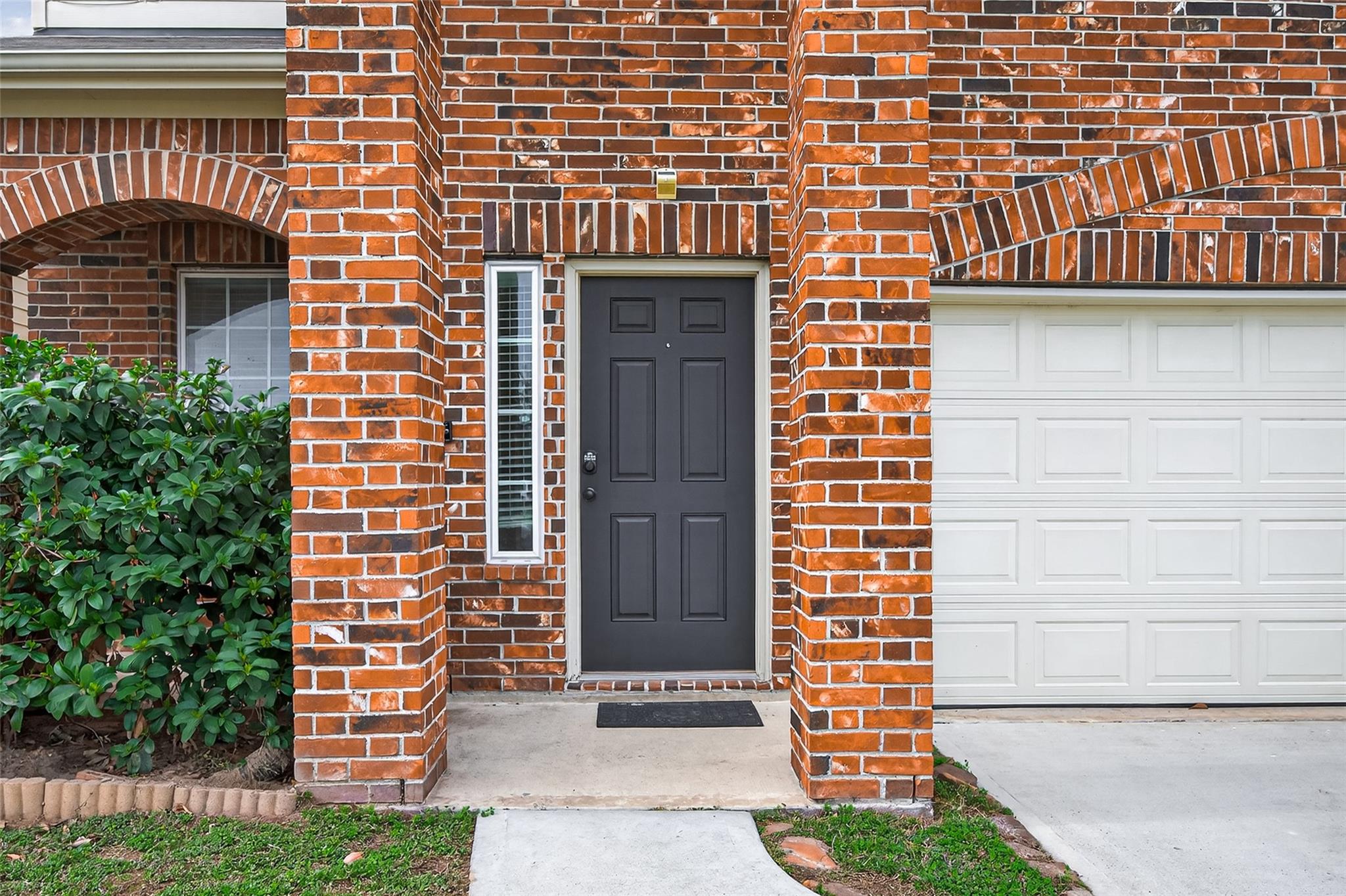 10023 Cobbs Cove Lane