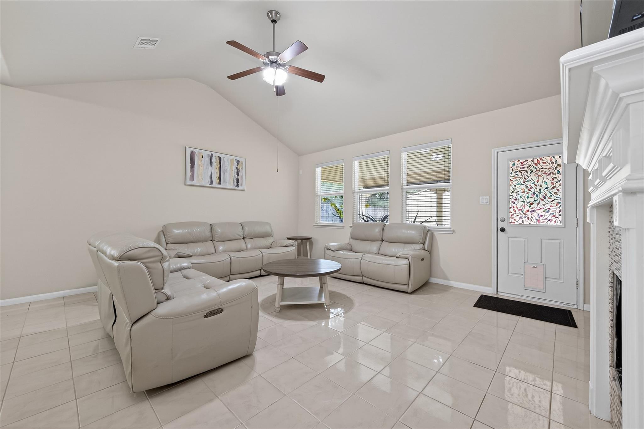 10023 Cobbs Cove Lane