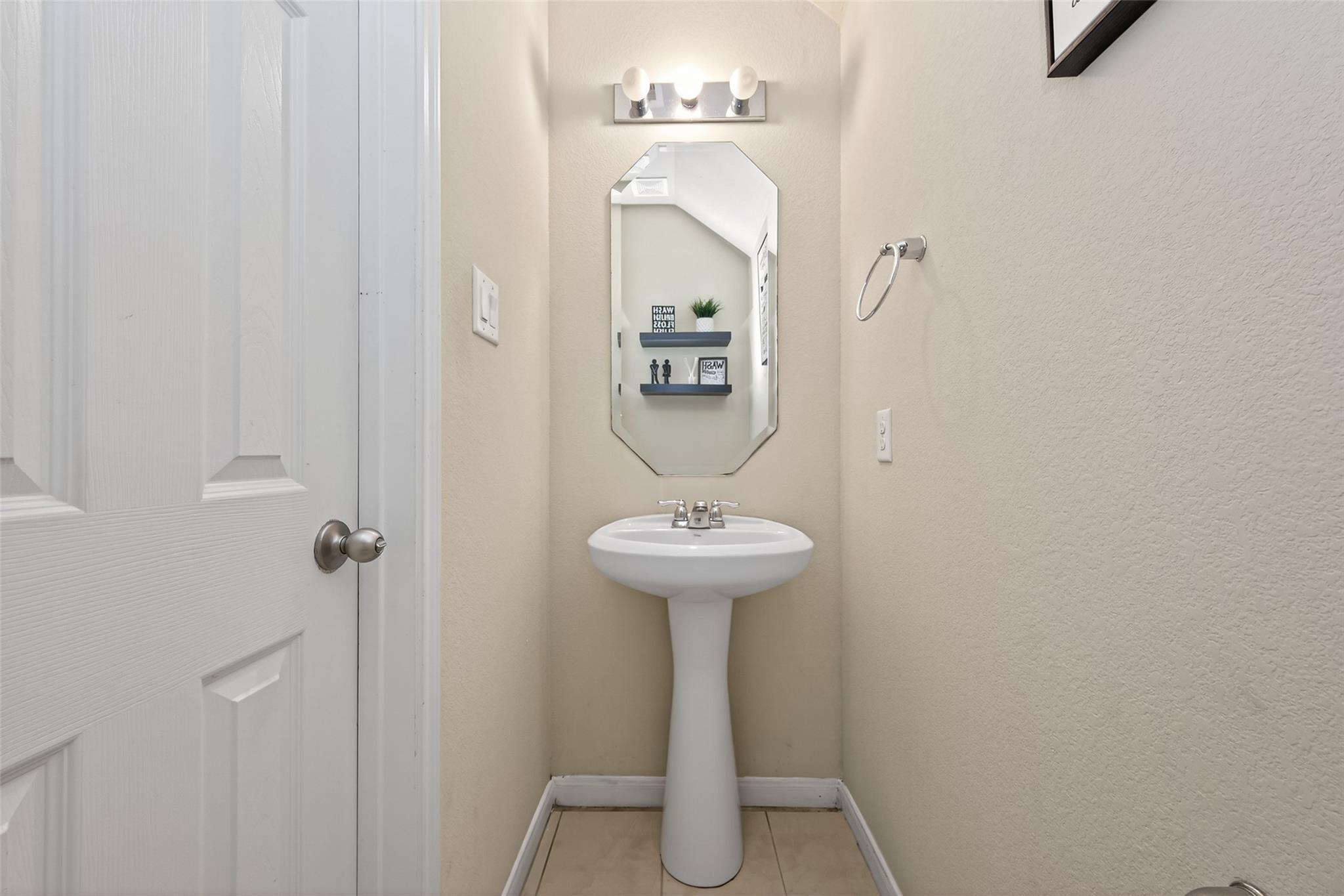 10023 Cobbs Cove Lane