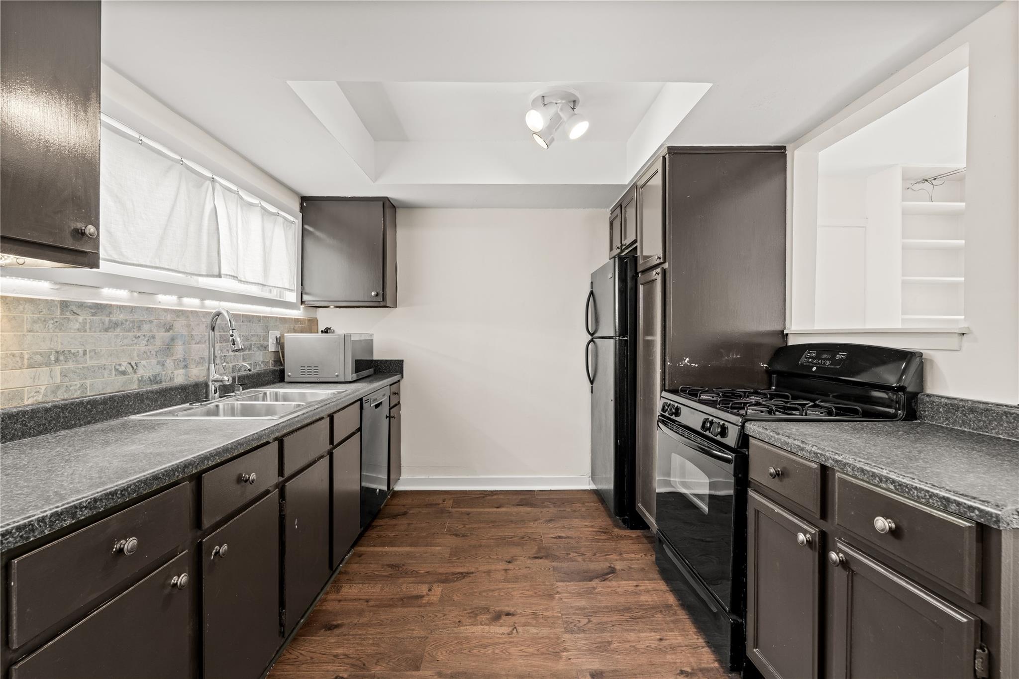 1975 Lexington Street # 2