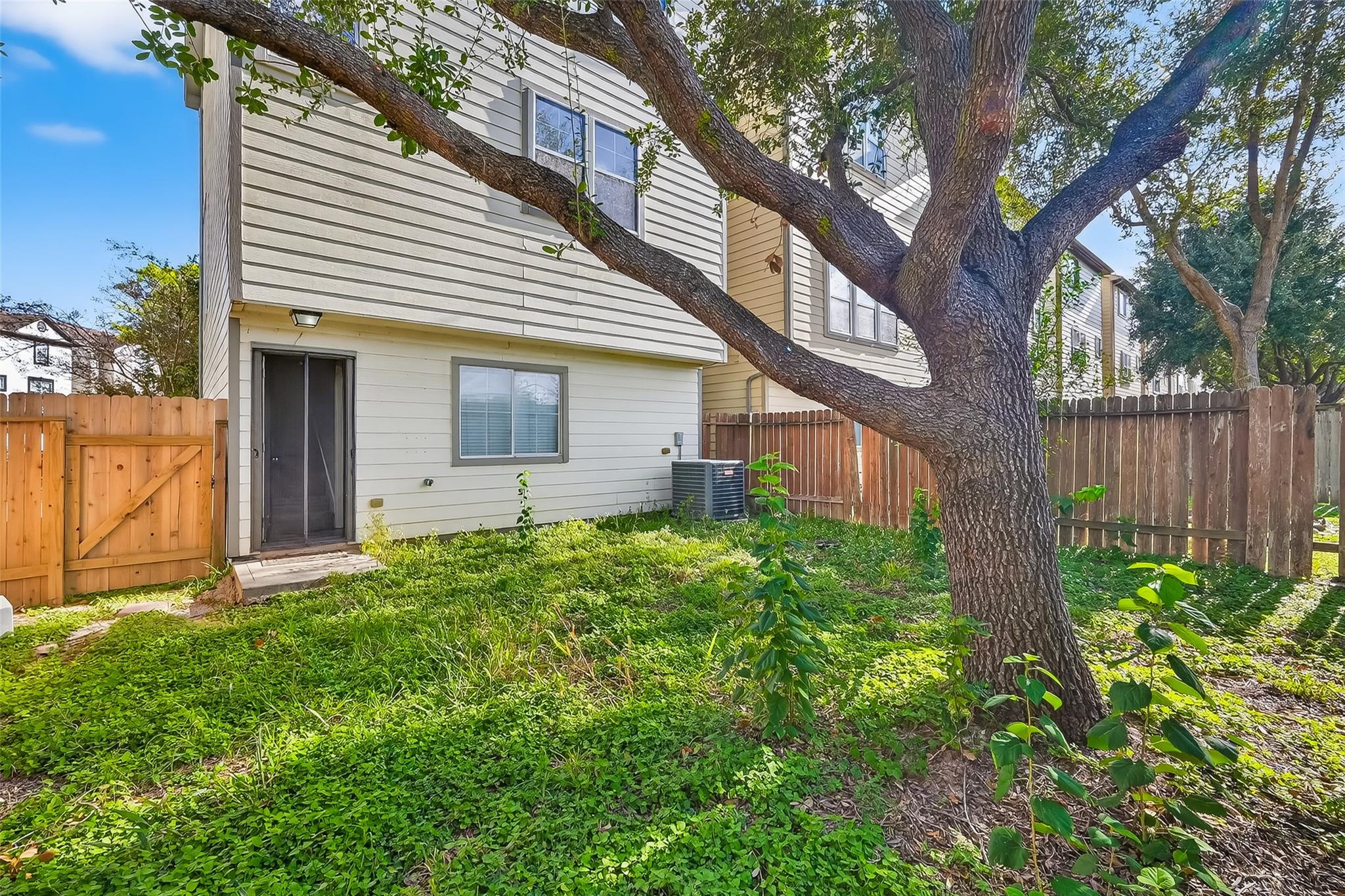 3019 Clearview Circle