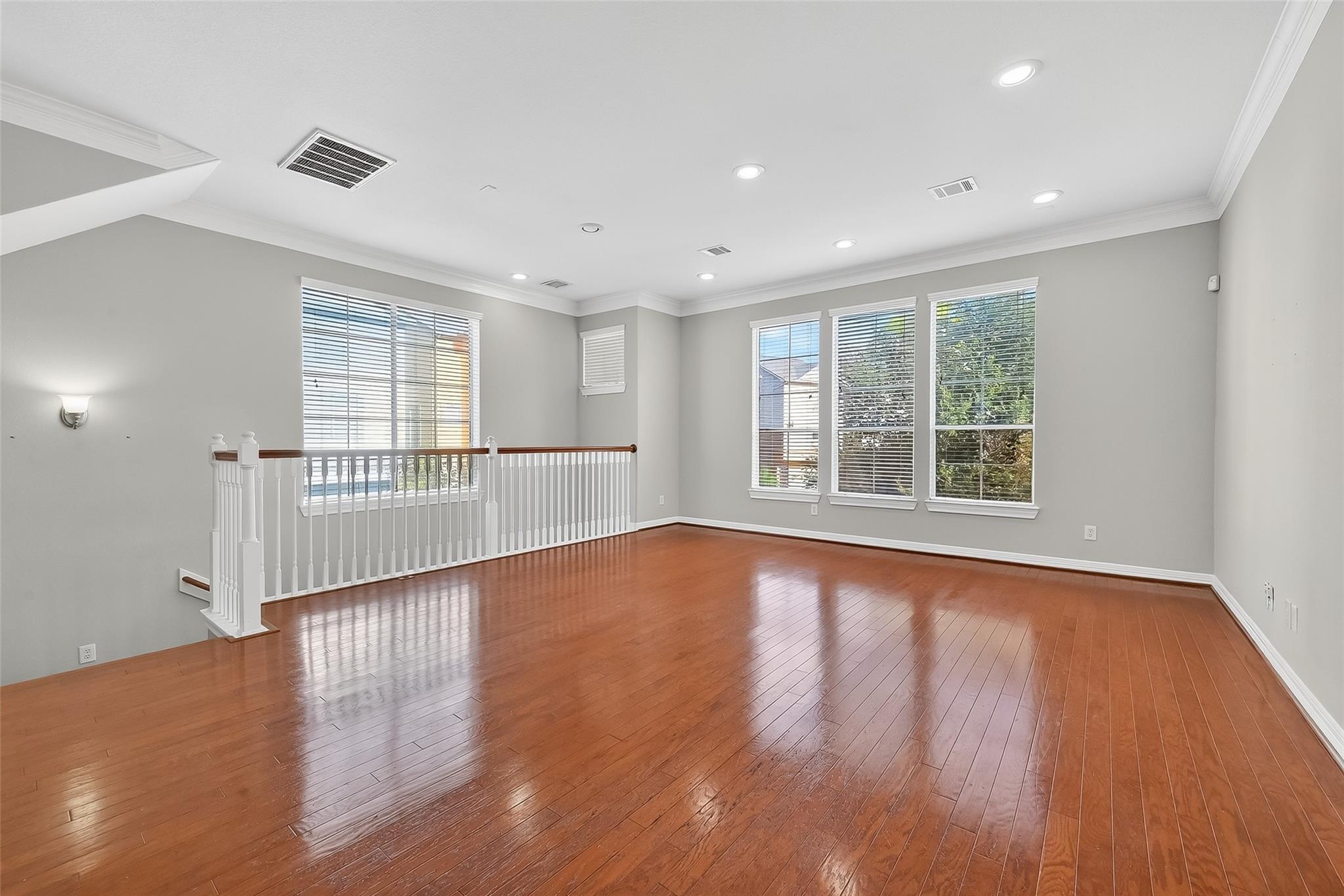 3019 Clearview Circle