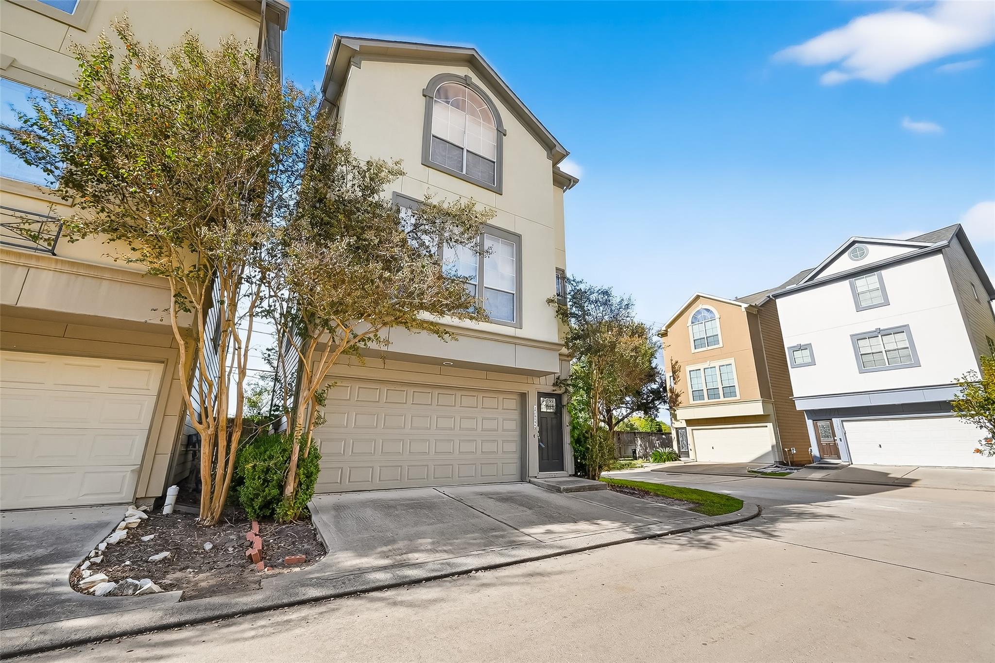 3019 Clearview Circle