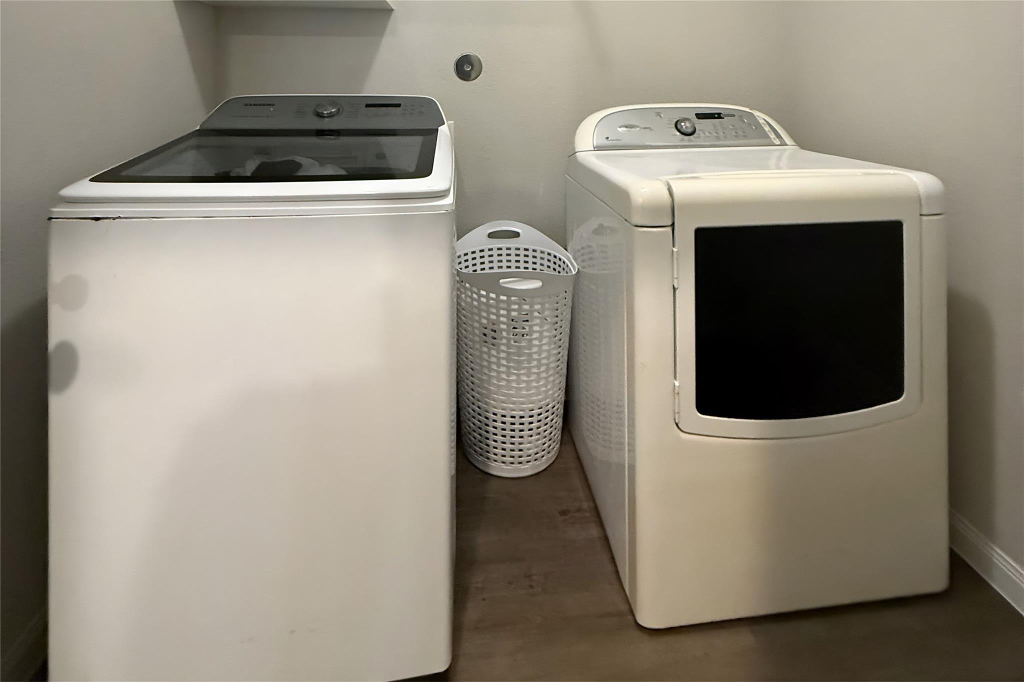 5747 Cerrillos Drive