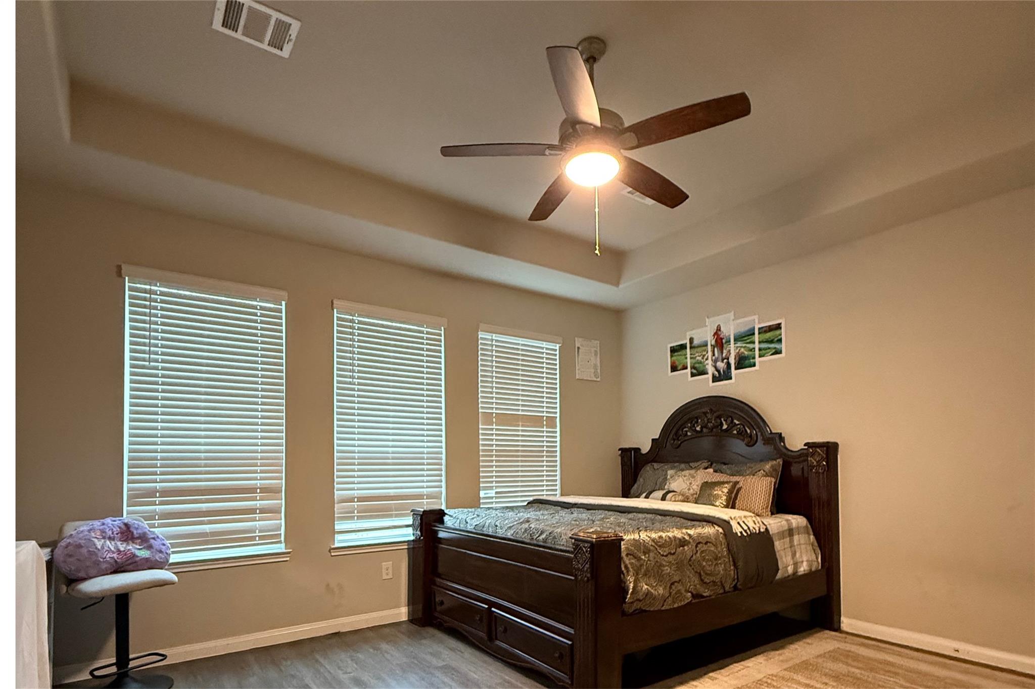 5747 Cerrillos Drive