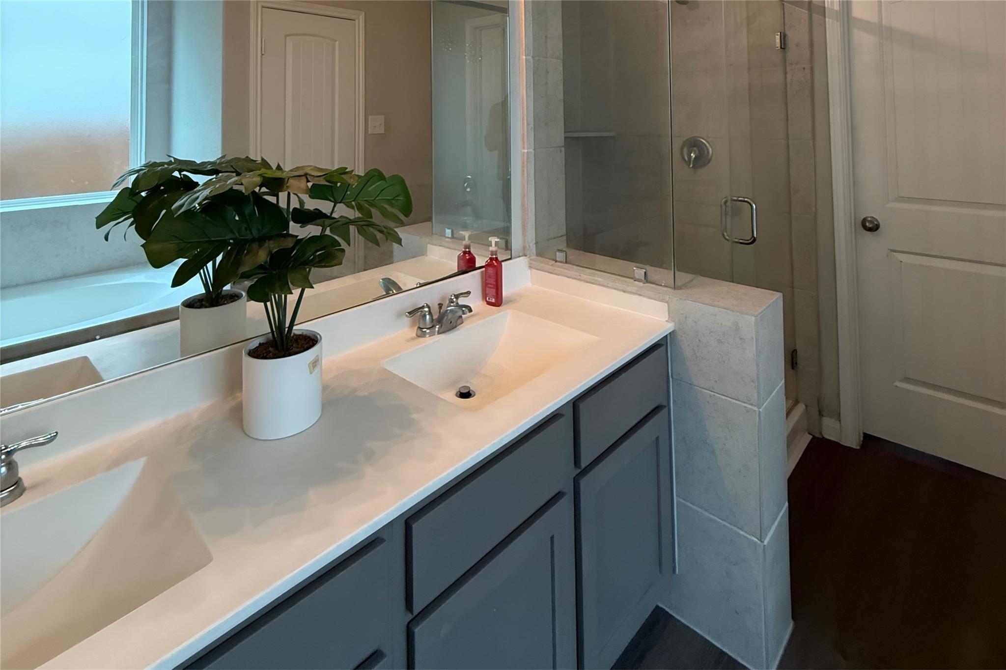 5747 Cerrillos Drive