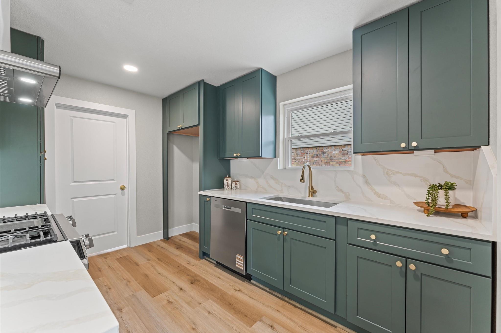 2306 Eaglerock Drive