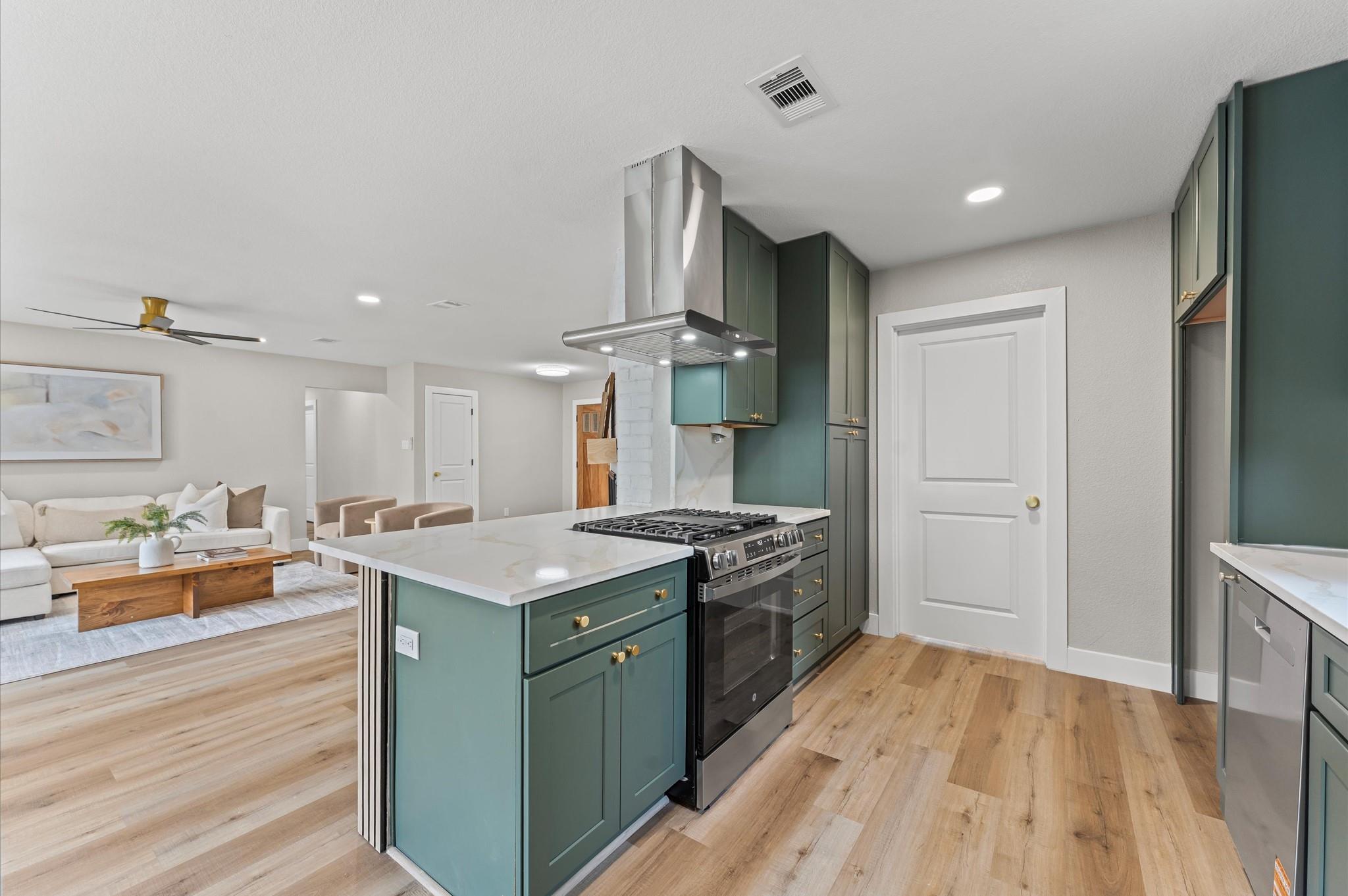 2306 Eaglerock Drive