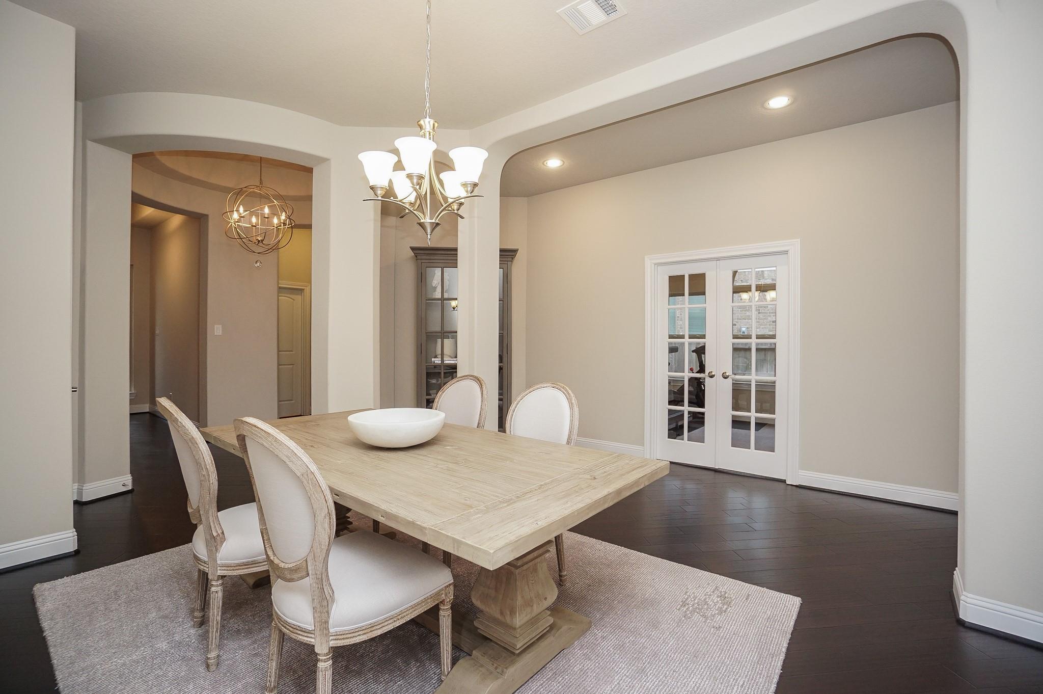 6243 Garden Lakes Lane