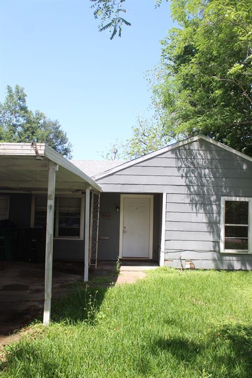 4813 Angleton Street