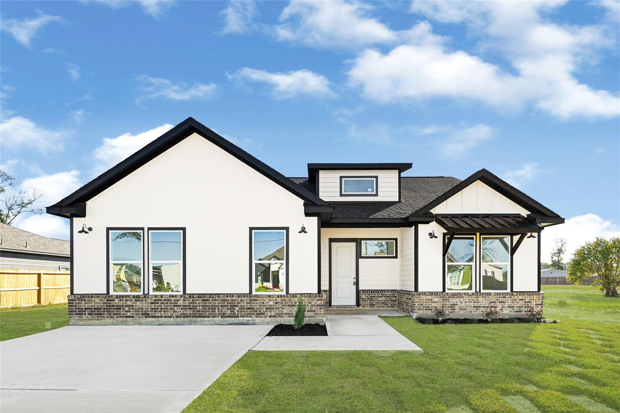 1128 Peter Pine Street