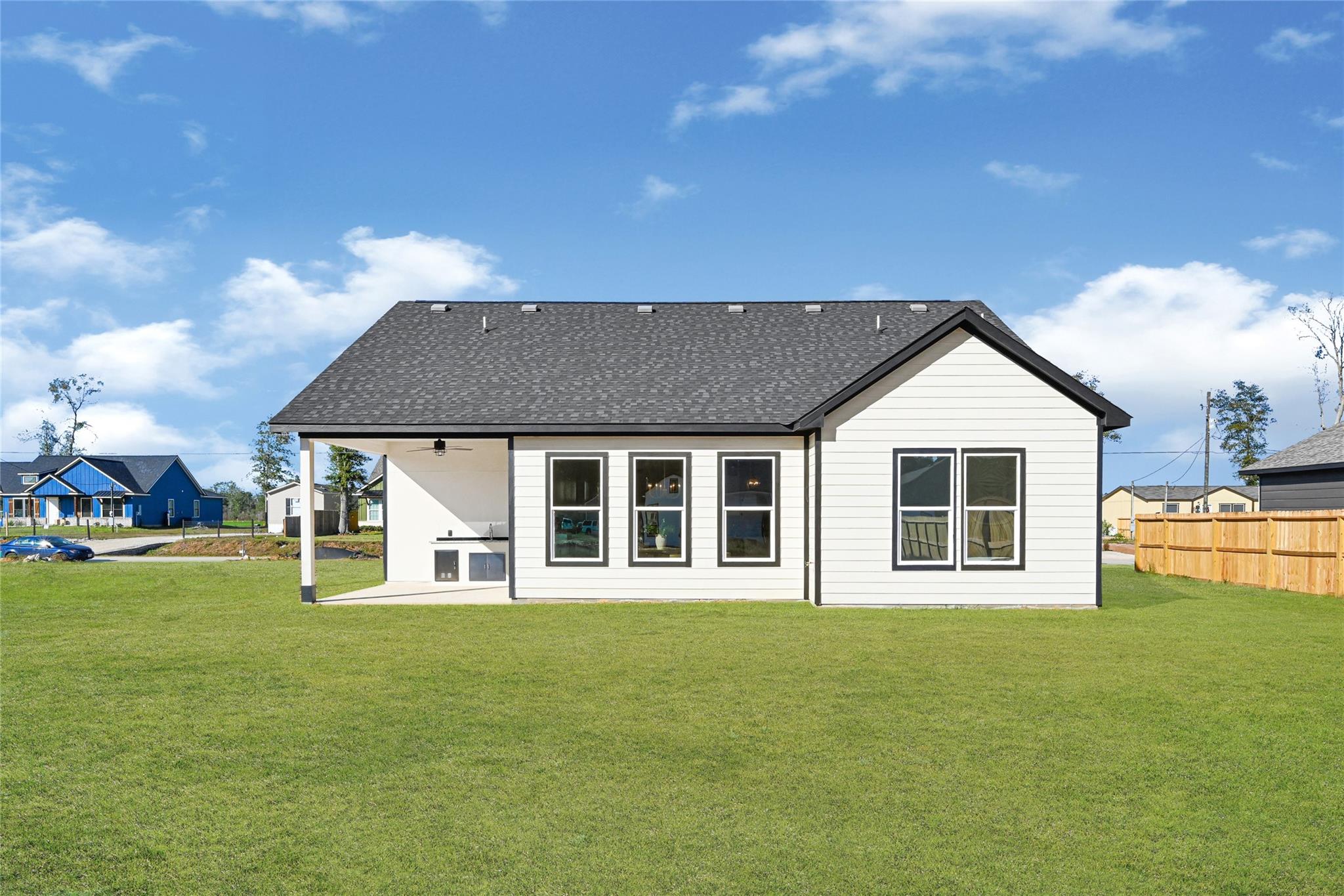 1128 Peter Pine Street