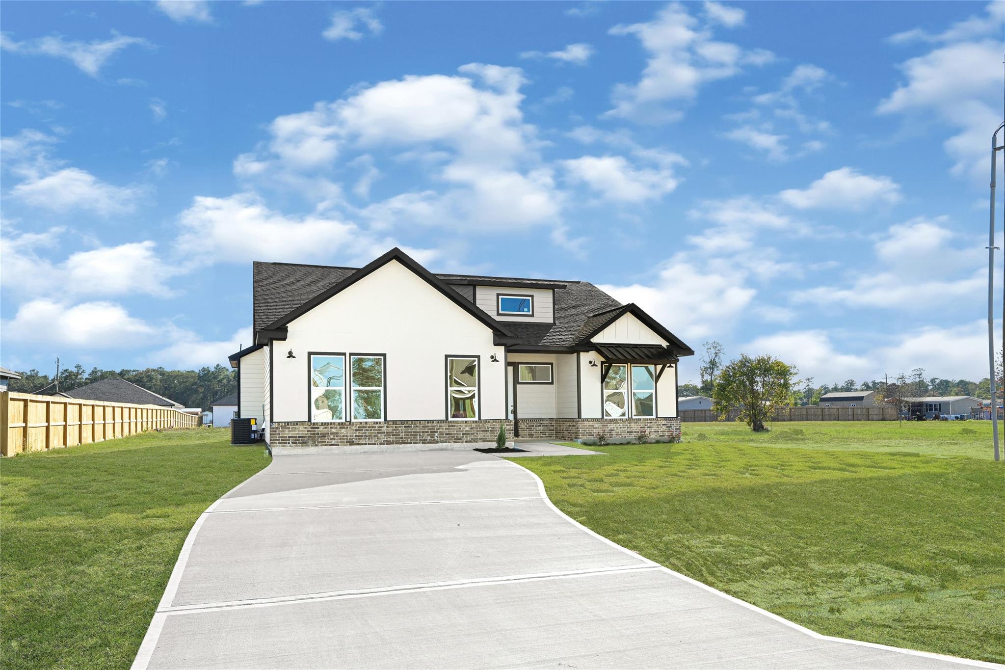 1128 Peter Pine Street