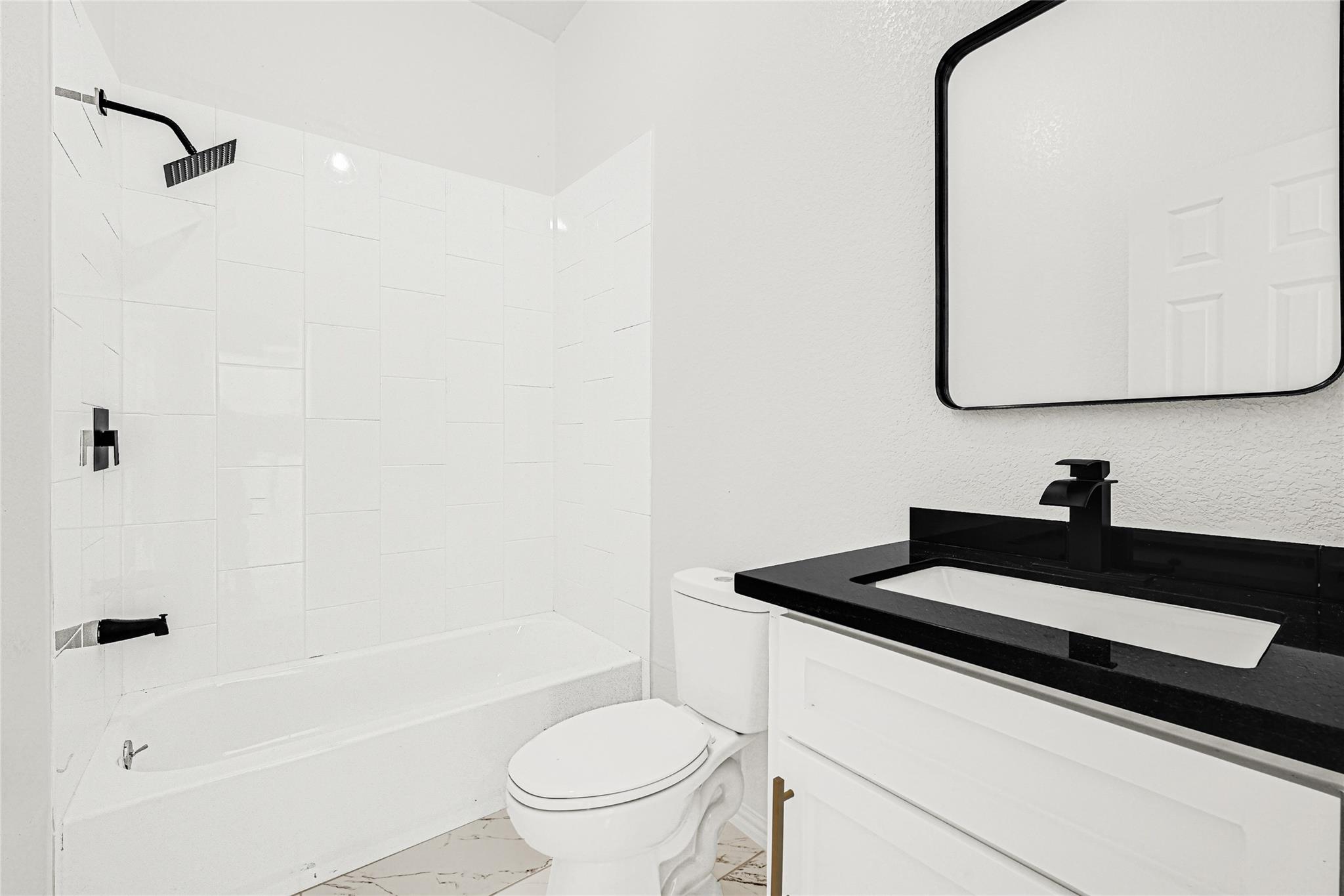 1128 Peter Pine Street