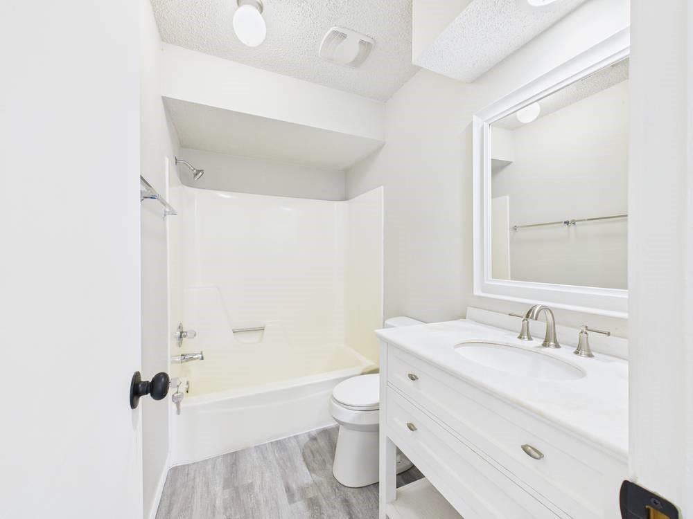 3243 S Greenpark Drive