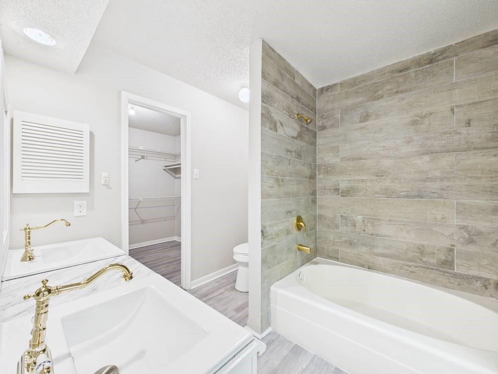 3243 S Greenpark Drive