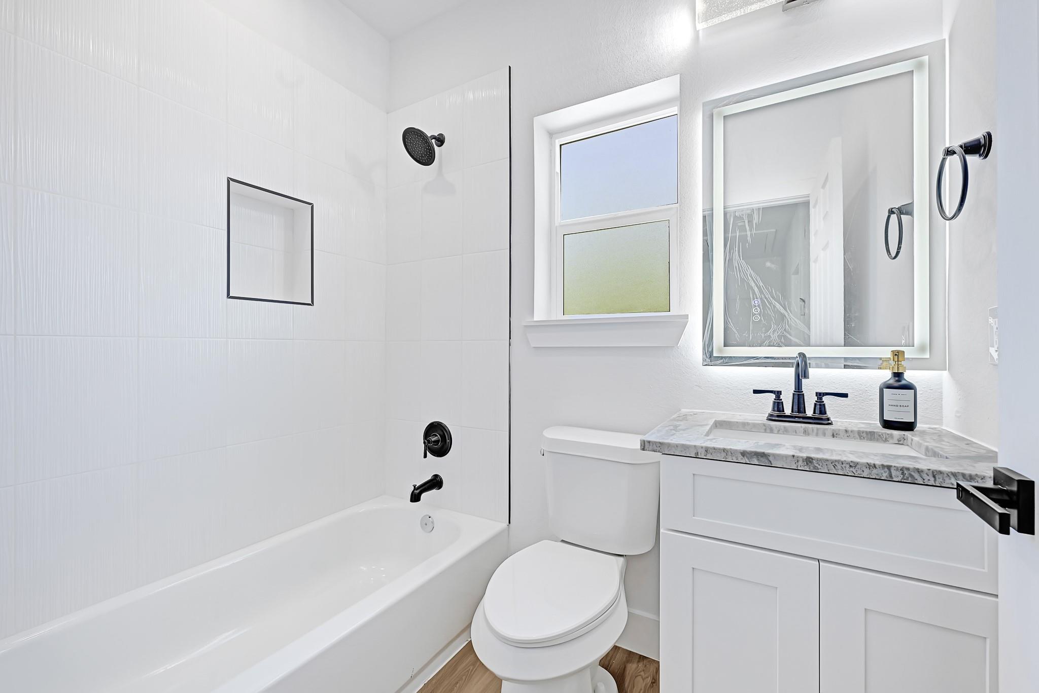 6726 Dumble Street Unit: A/B