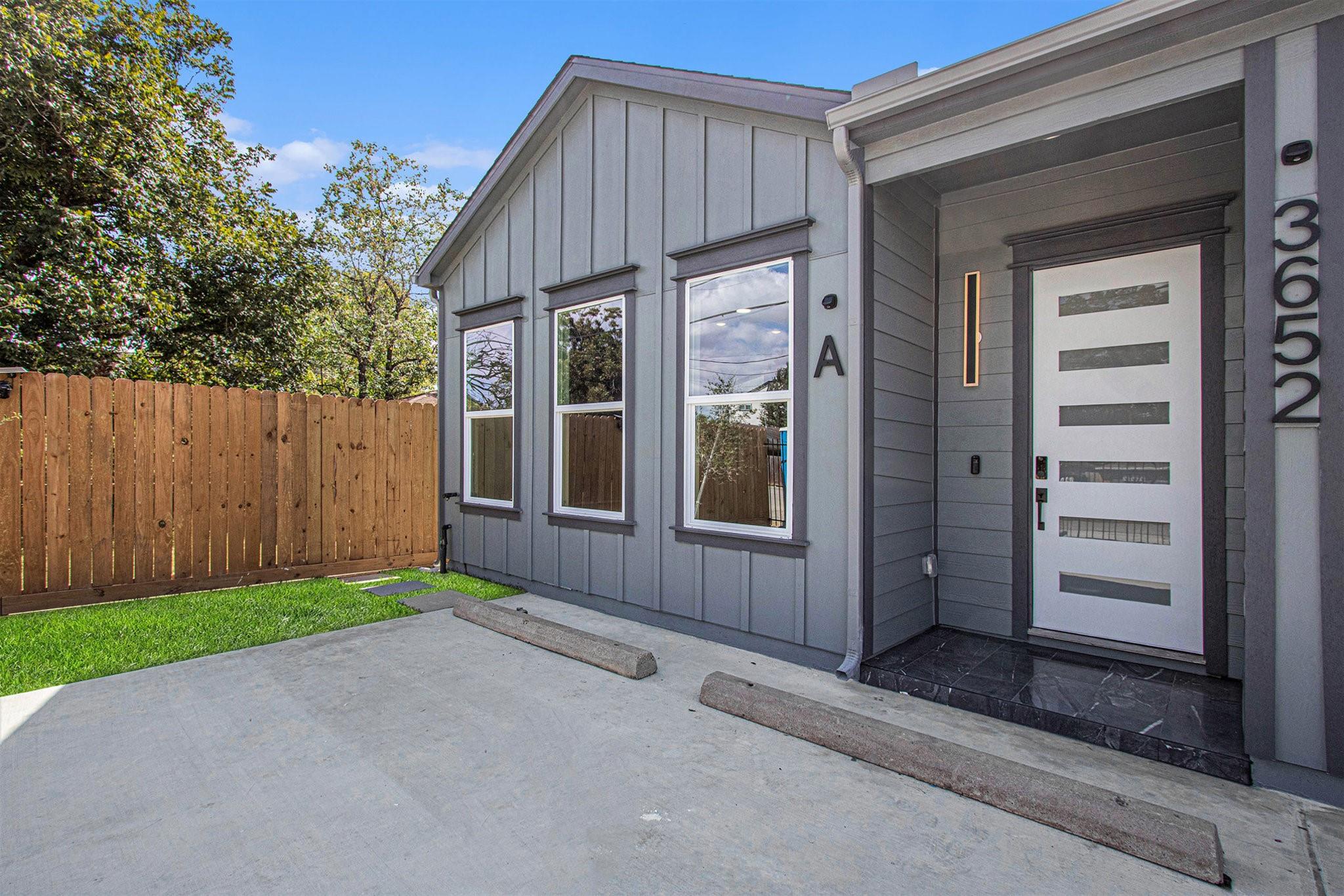 3652 Seabrook Street Unit: A/B