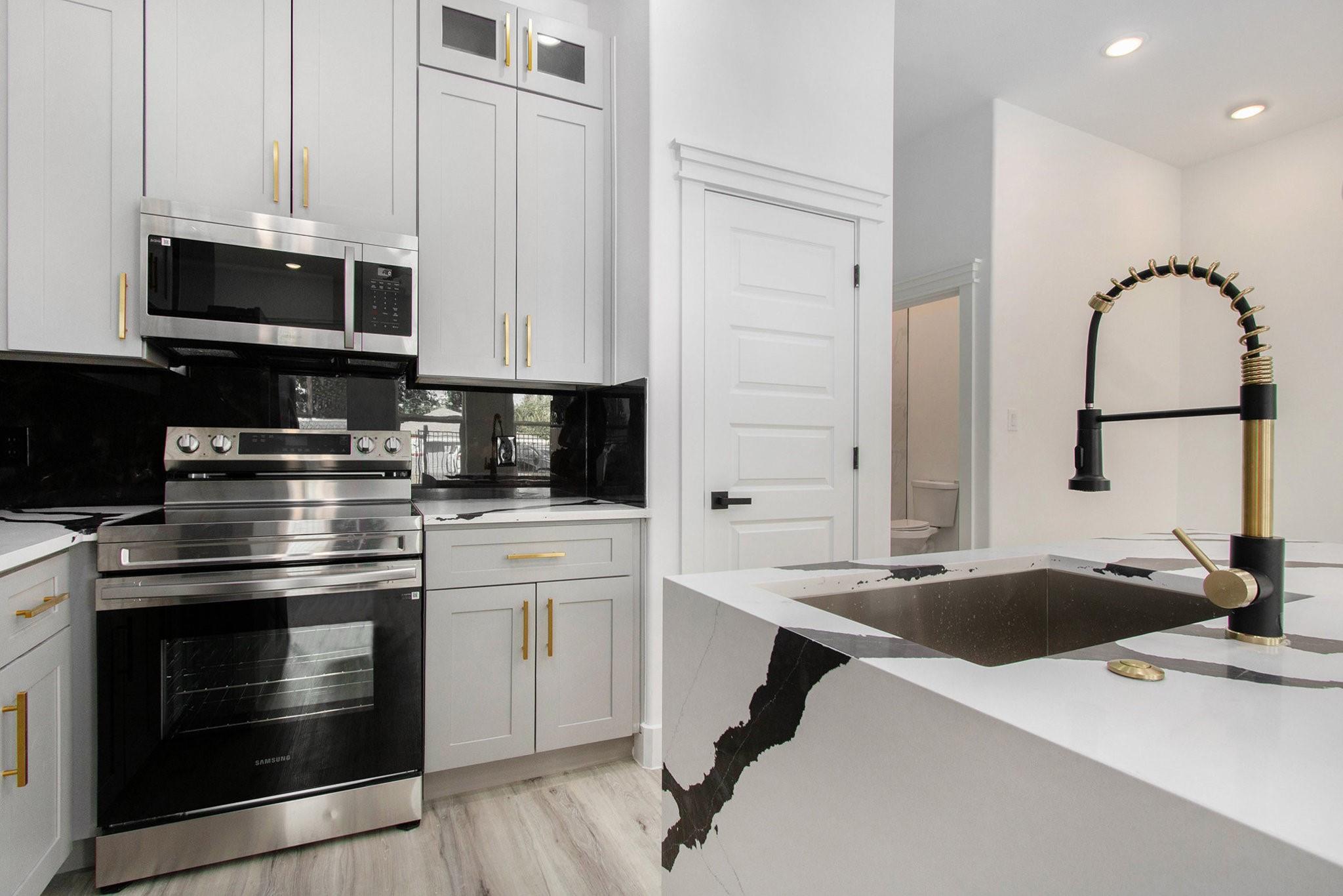 3652 Seabrook Street Unit: A/B