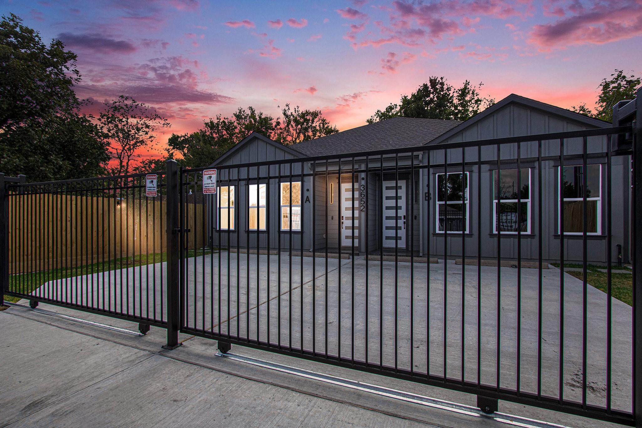 3652 Seabrook Street Unit: A/B