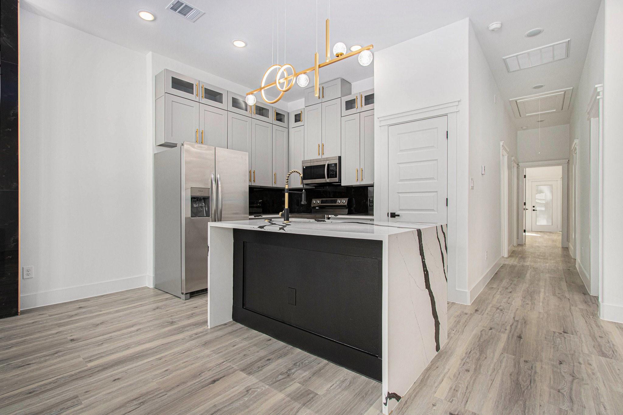 3652 Seabrook Street Unit: A/B