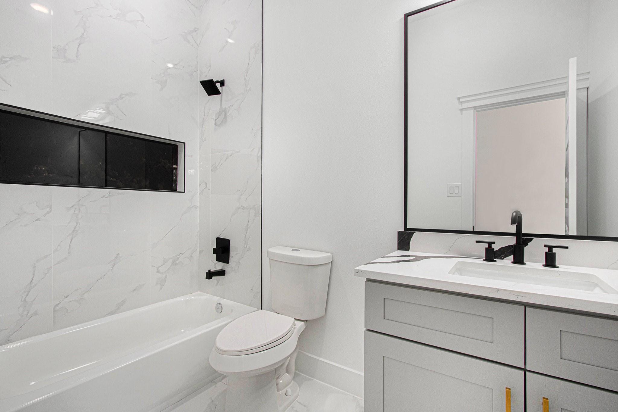 3652 Seabrook Street Unit: A/B