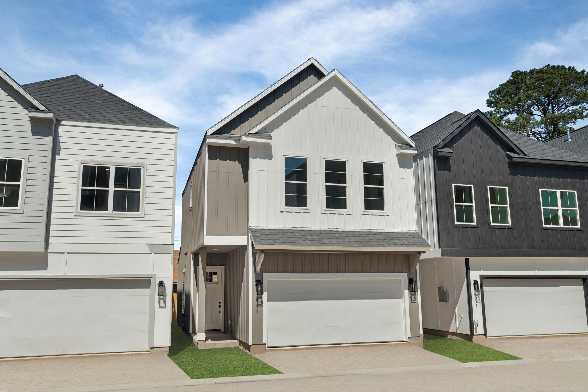 5833 Highland Sun Lane