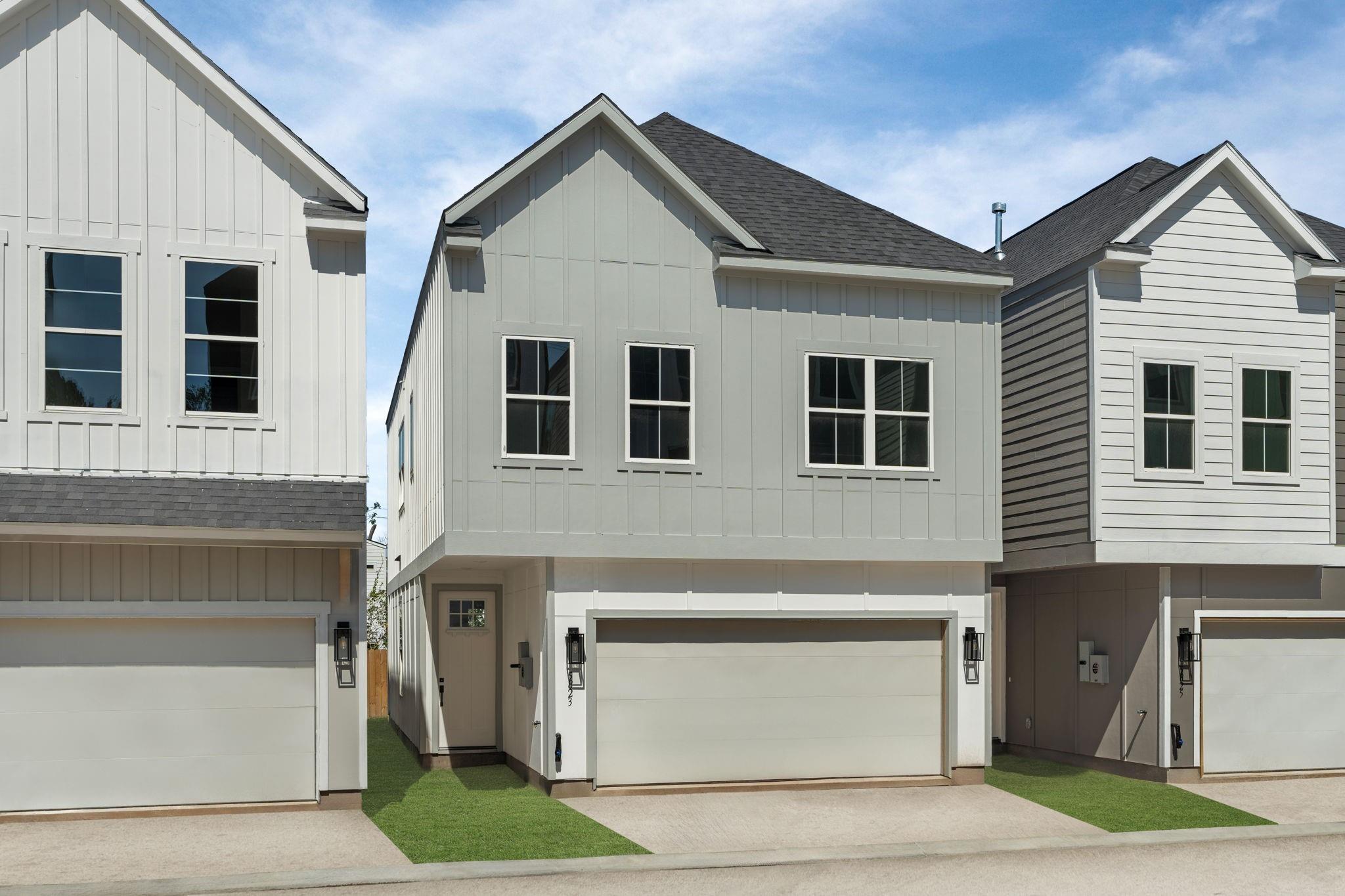 5833 Highland Sun Lane