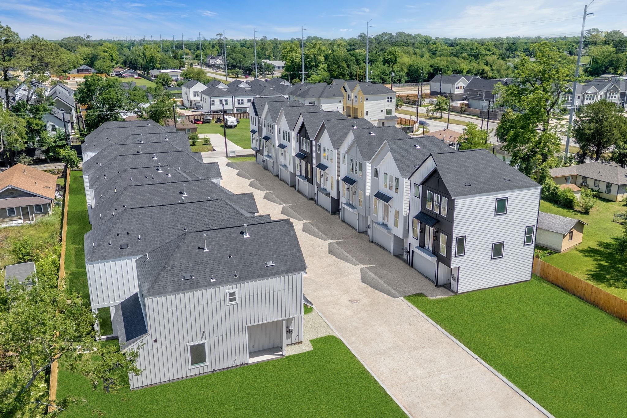 5833 Highland Sun Lane