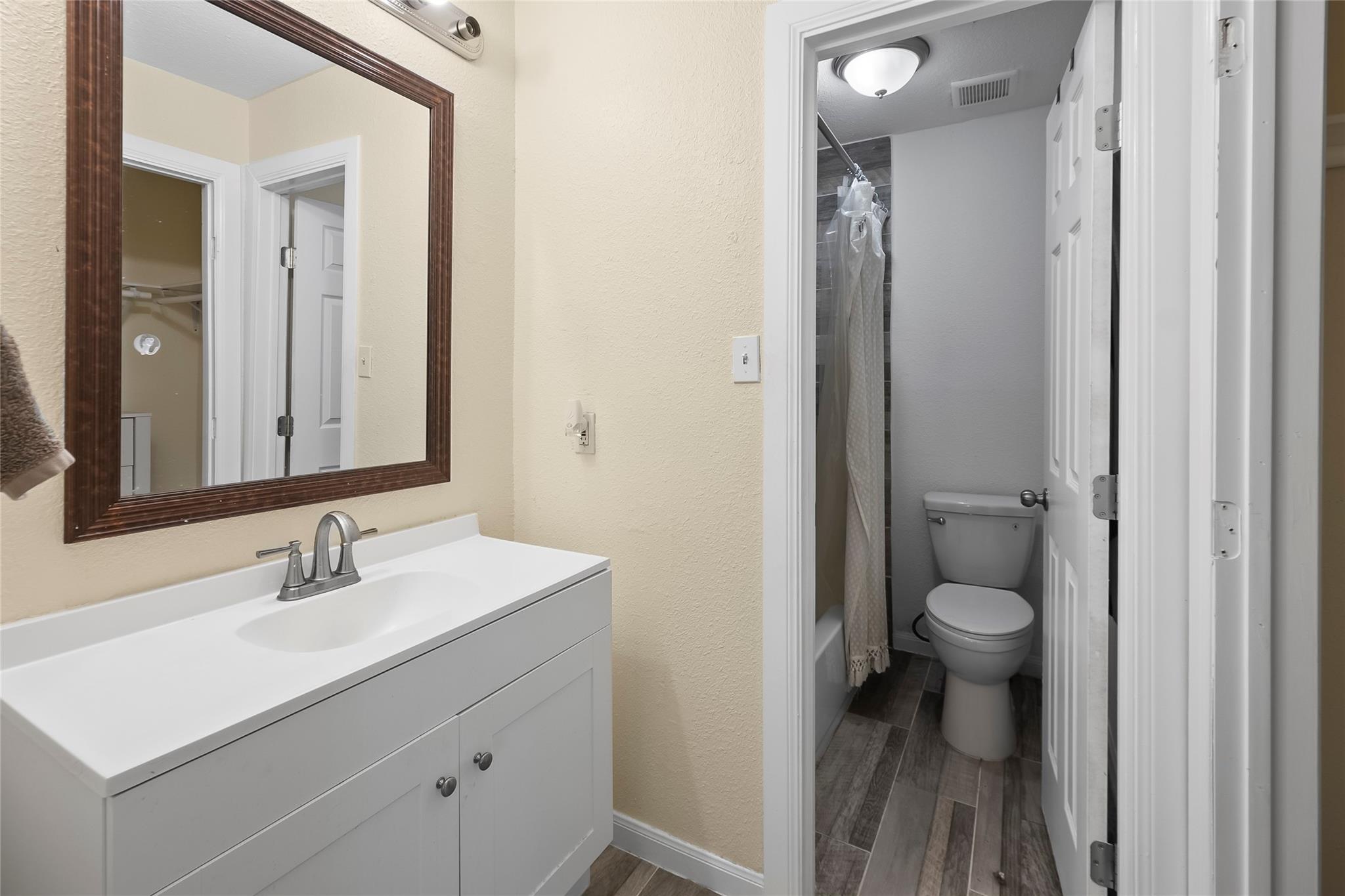 11007 White Oak Bend Drive