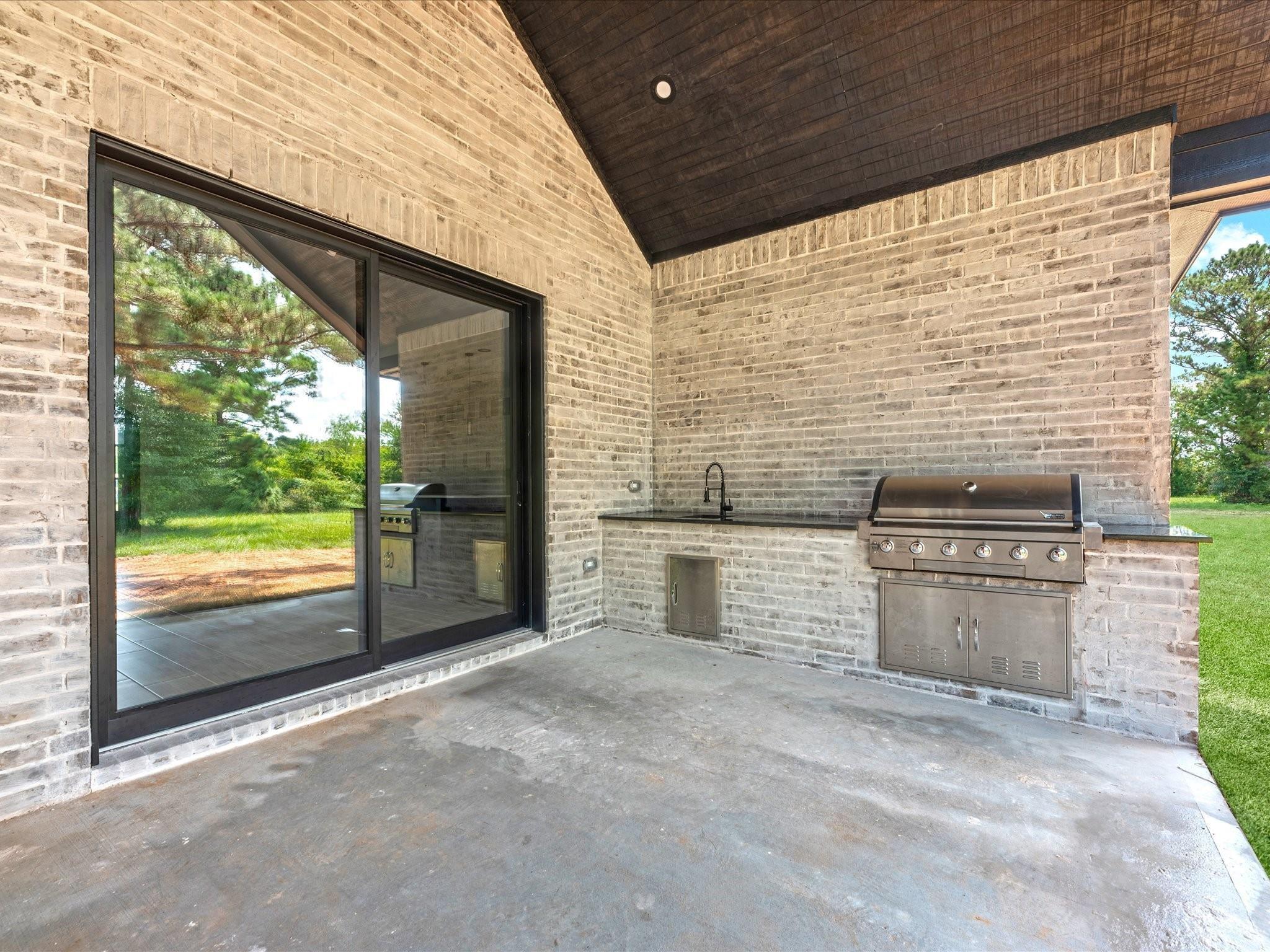 25 Private Road 6612