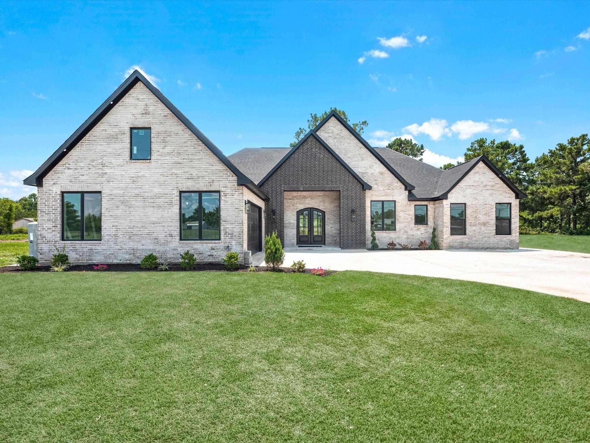 25 Private Road 6612