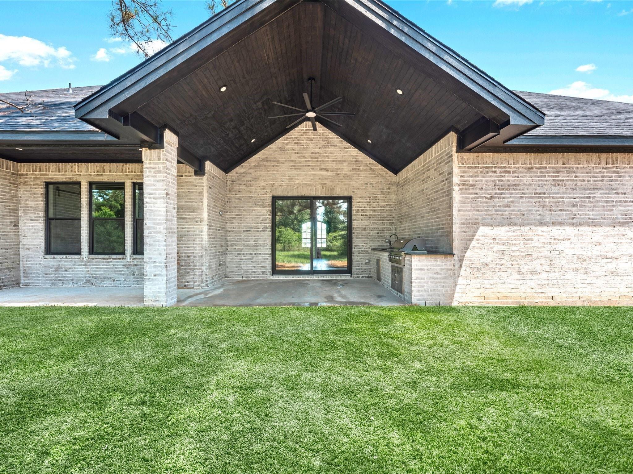 25 Private Road 6612