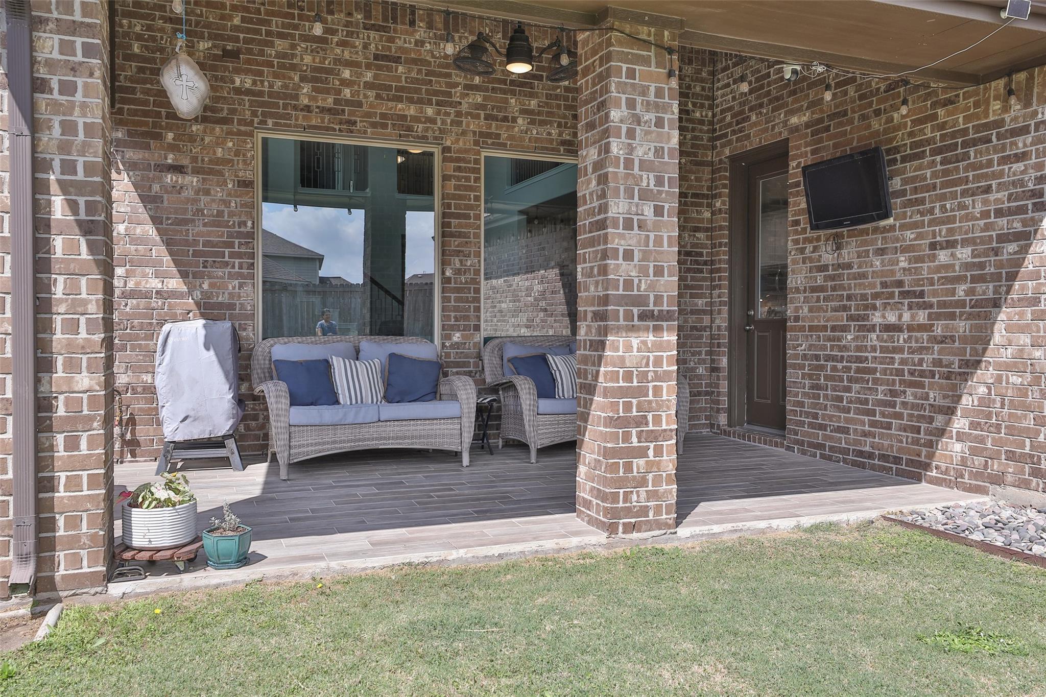 2810 Bluesage Bluff Drive