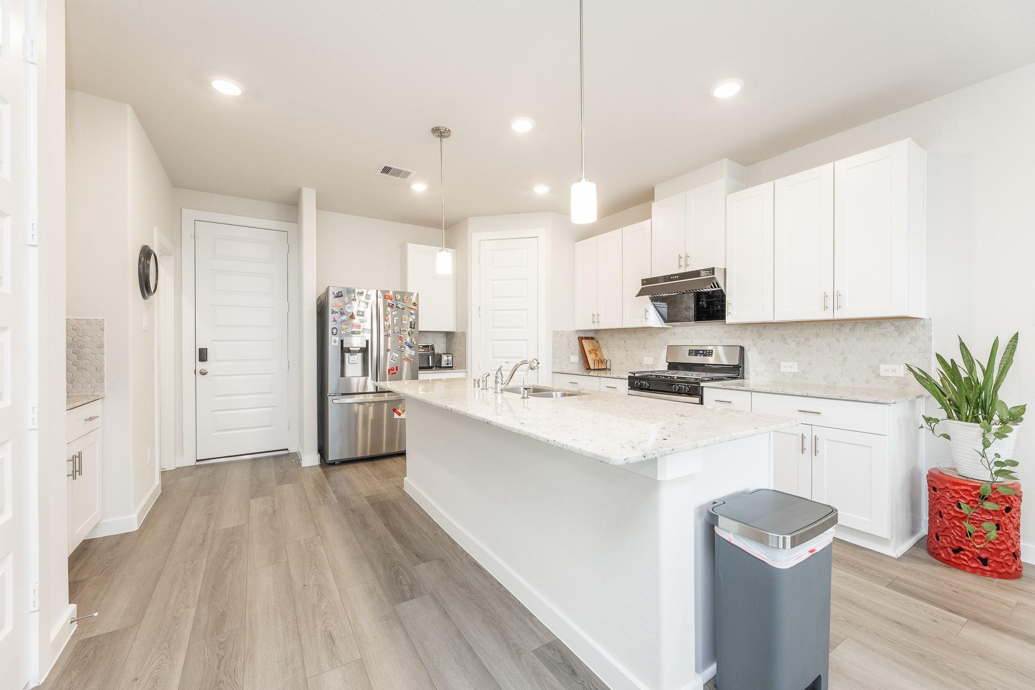 9949 Storehouse Drive