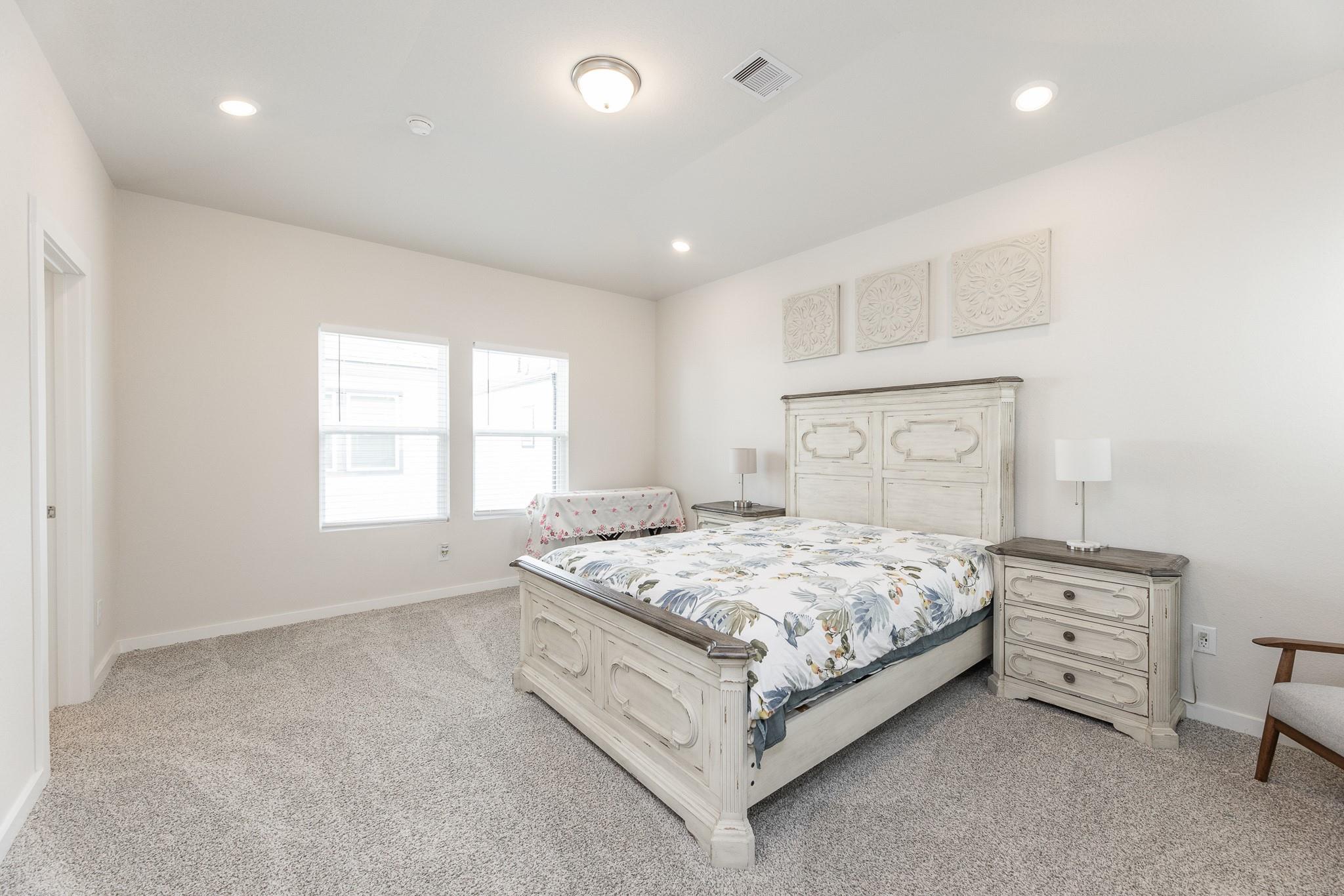 9949 Storehouse Drive