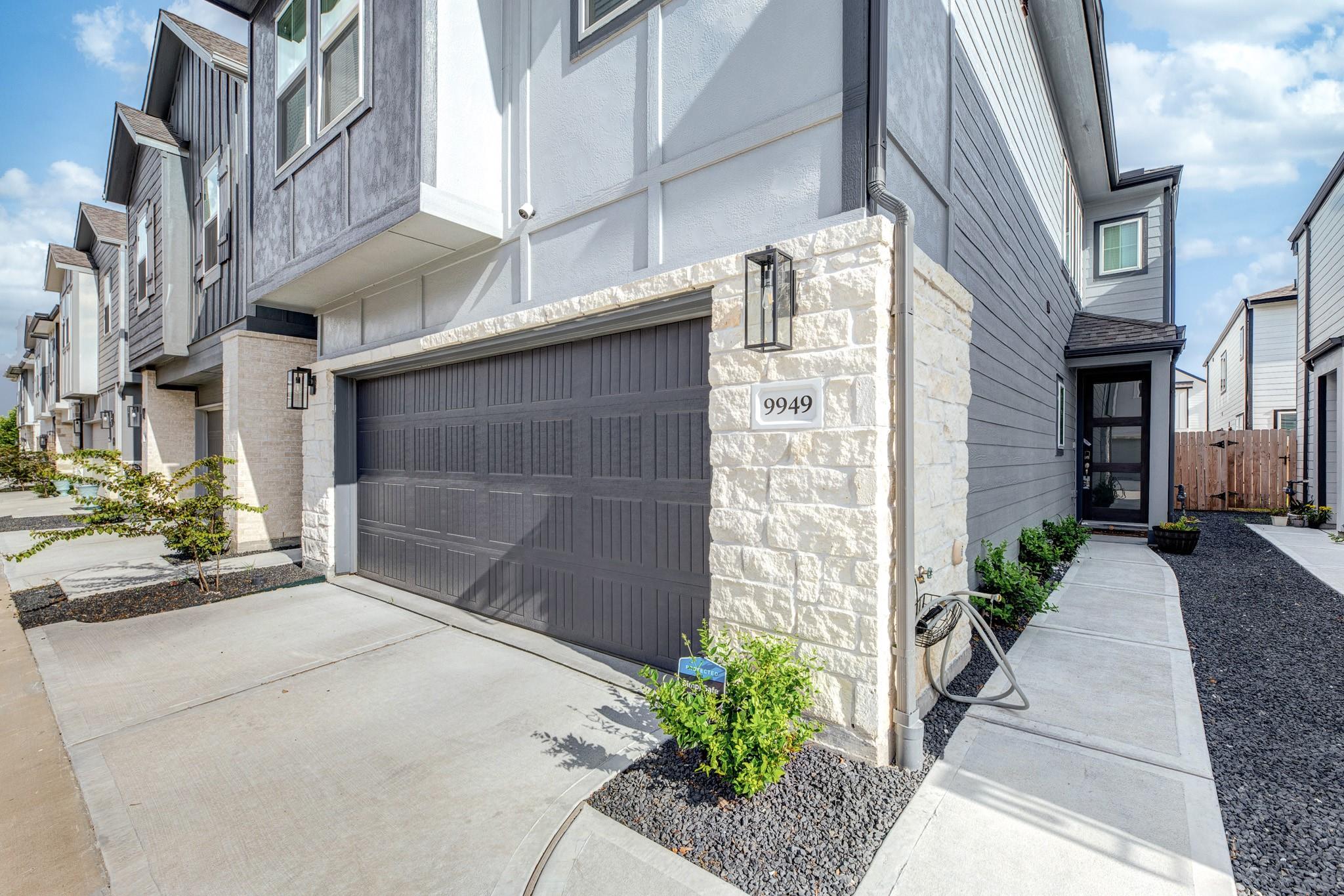 9949 Storehouse Drive