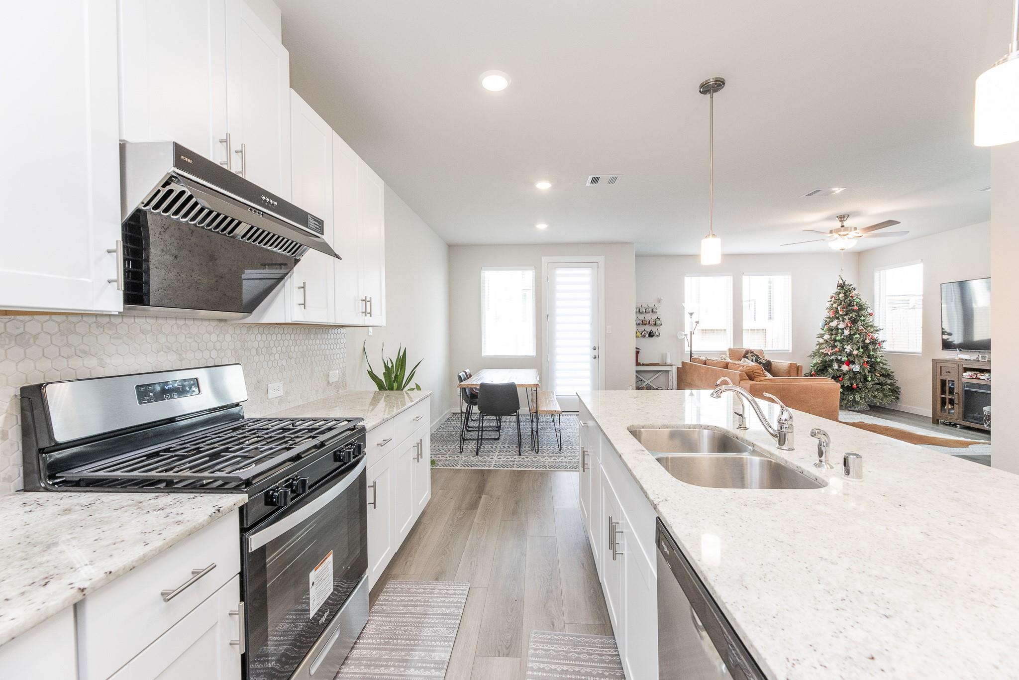 9949 Storehouse Drive