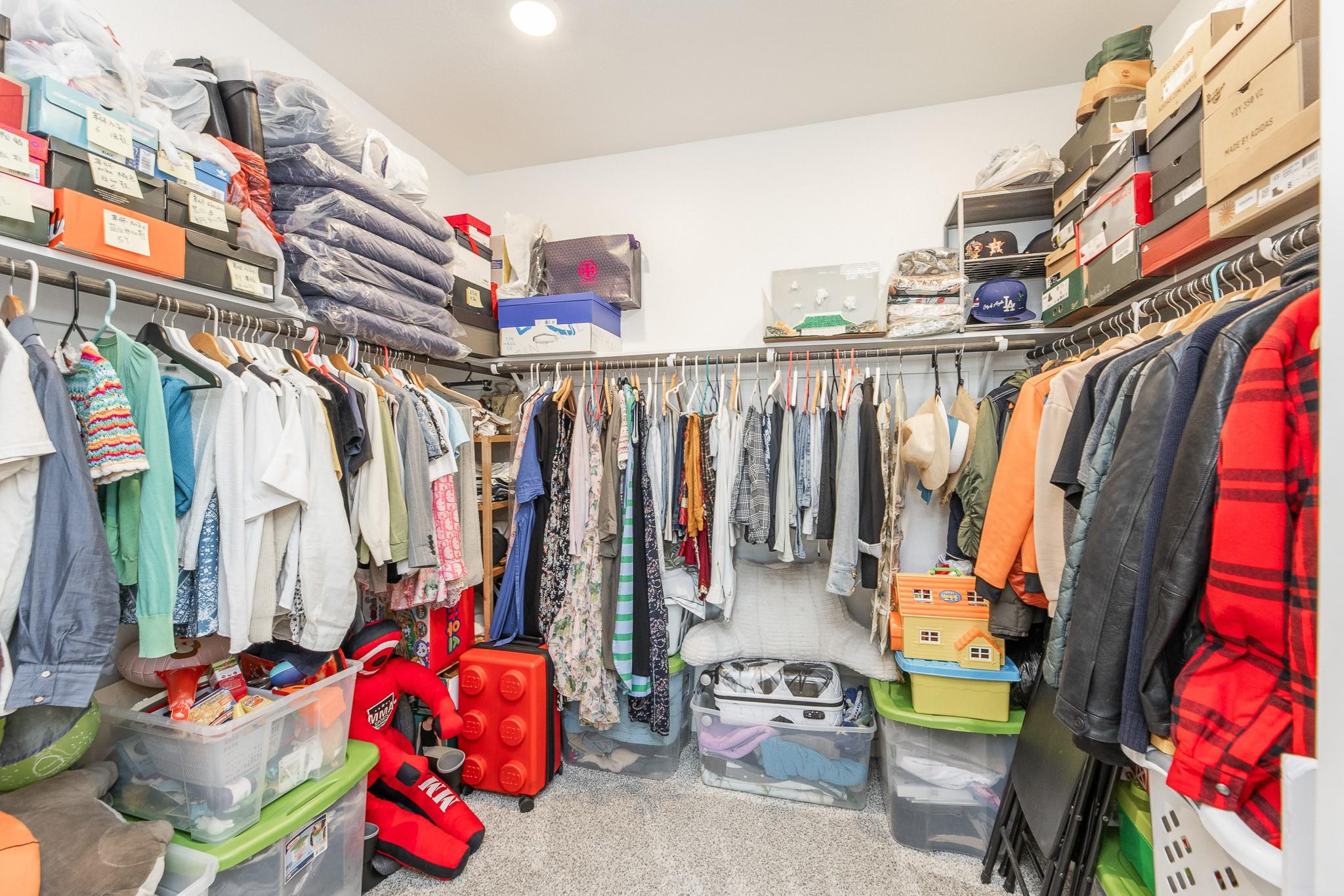 9949 Storehouse Drive