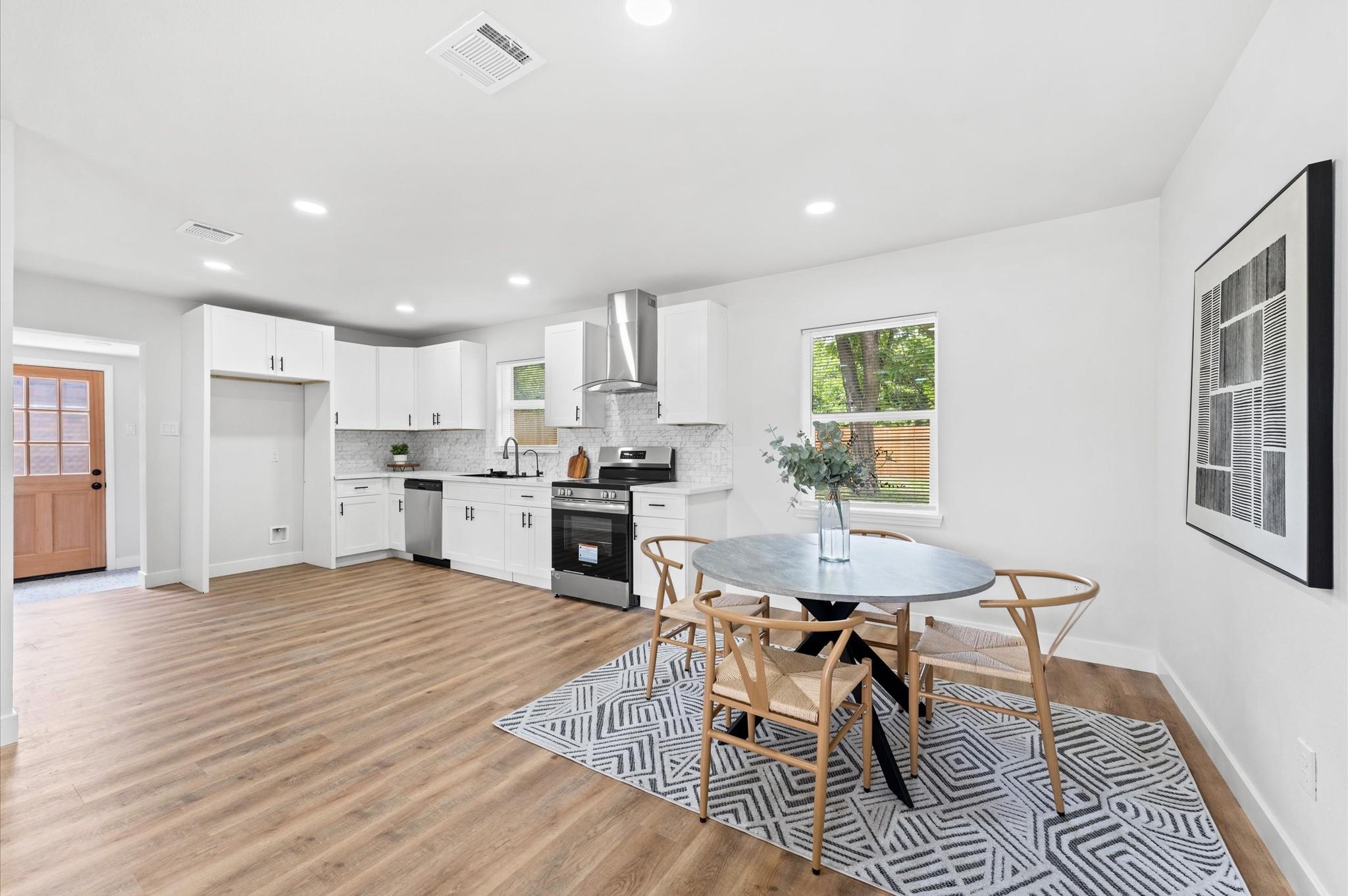 327 E Delz Drive